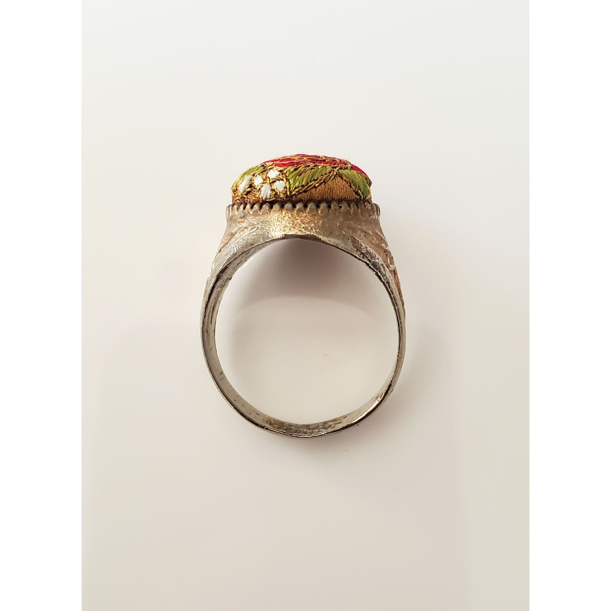 Vintage Vintage Silver-plated Boho Fabric Embroidered Ring Size ONE SIZE - 4 Thumbnail