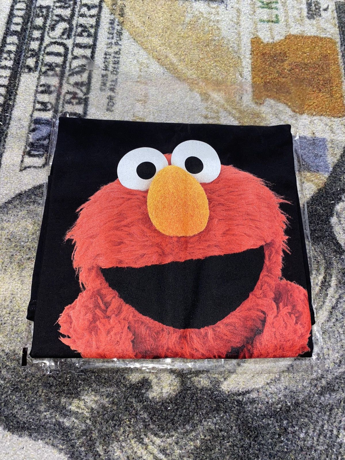 Kith Kith x Sesame Street Elmo Tee Black Size US M / EU 48-50 / 2 - 1 Thumbnail