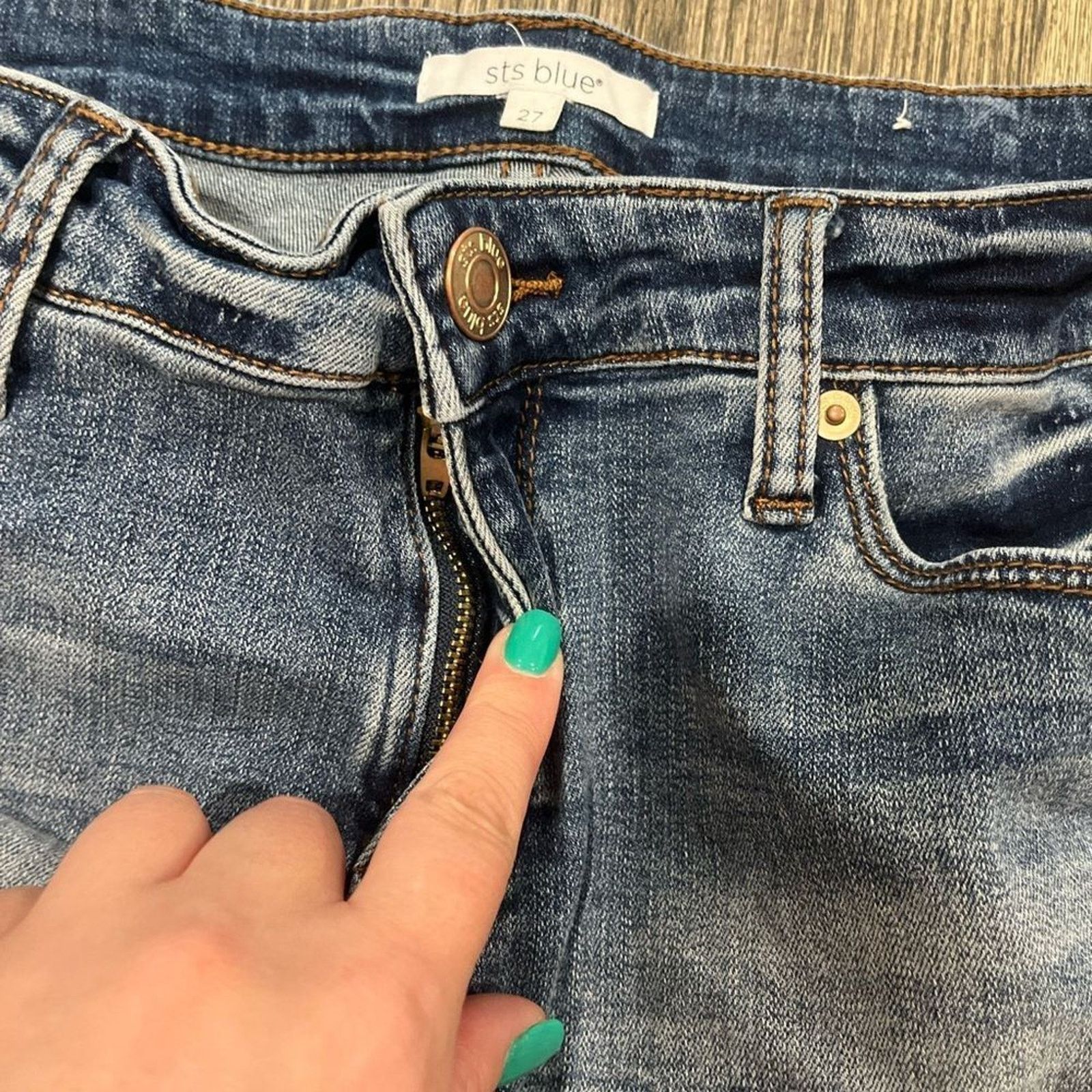 Vintage STS Blue Boyfriend Shorts Mid Rise Distressed Frayed Hem 27 Size 27" / US 4 / IT 40 - 4 Thumbnail