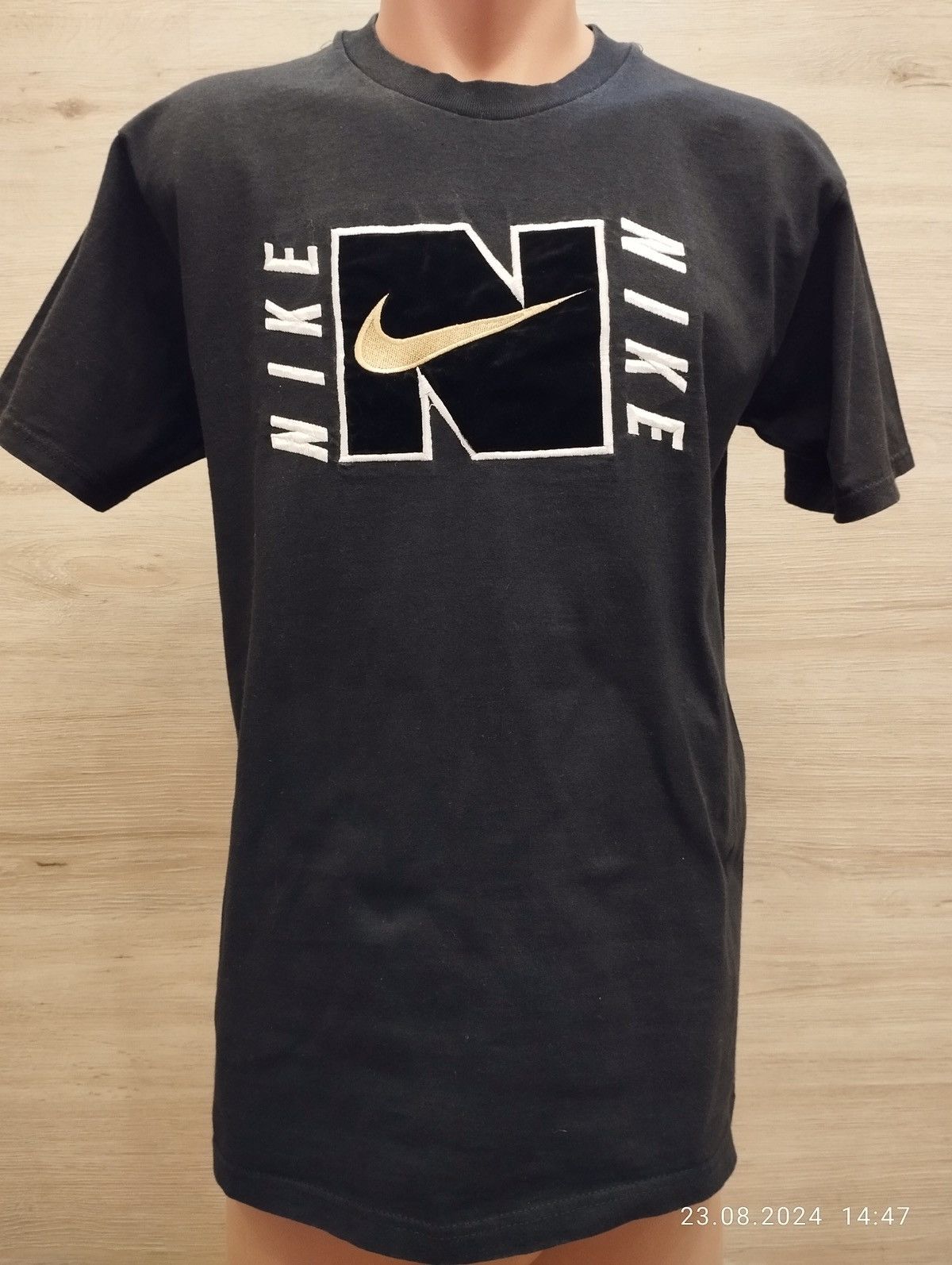Nike × Vintage Vintage Nike T-Shirt Big Logo Mens Size Medium Size US M / EU 48-50 / 2 - 1 Thumbnail