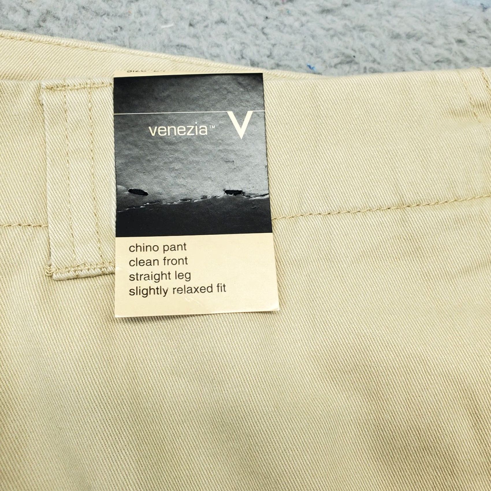 Vintage Venezia Chino Pants Womens 24 Tan Low Waist Slightly Relaxed Fit Straight Leg Size: 24 Womens Tan Chino Pants 33.5" Inseam Straight Leg 100% Cotton Size 42" / US 20 - 7 Thumbnail