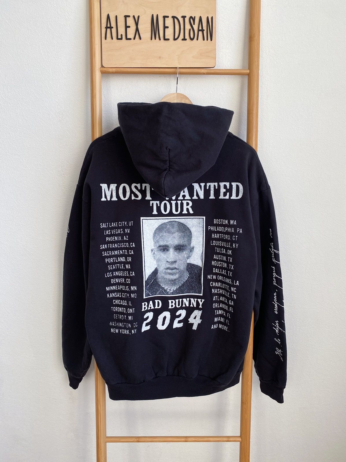Band Tees Bad Bunny “Most Wanted Tour” 2024 Hoodie Size L Size US L / EU 52-54 / 3 - 14 Thumbnail