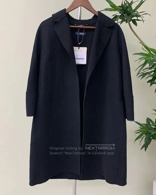Max Mara MaxMara Elegant Black Coat for Women . Size L / US 10 / IT 46 - 2 Thumbnail