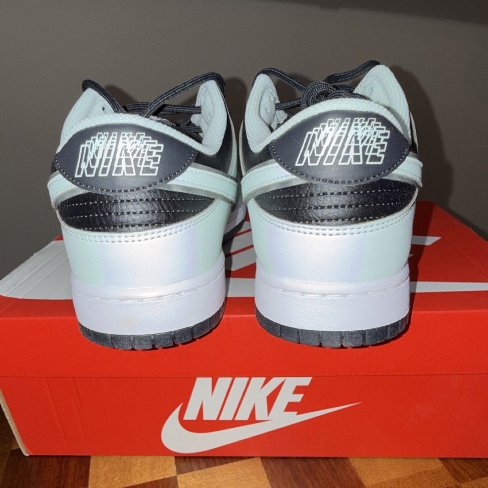 Nike Nike Dunk Low Retro PRM Dark Smoke Grey Barely Green MENS 13 Size US 13 / EU 46 - 4 Thumbnail