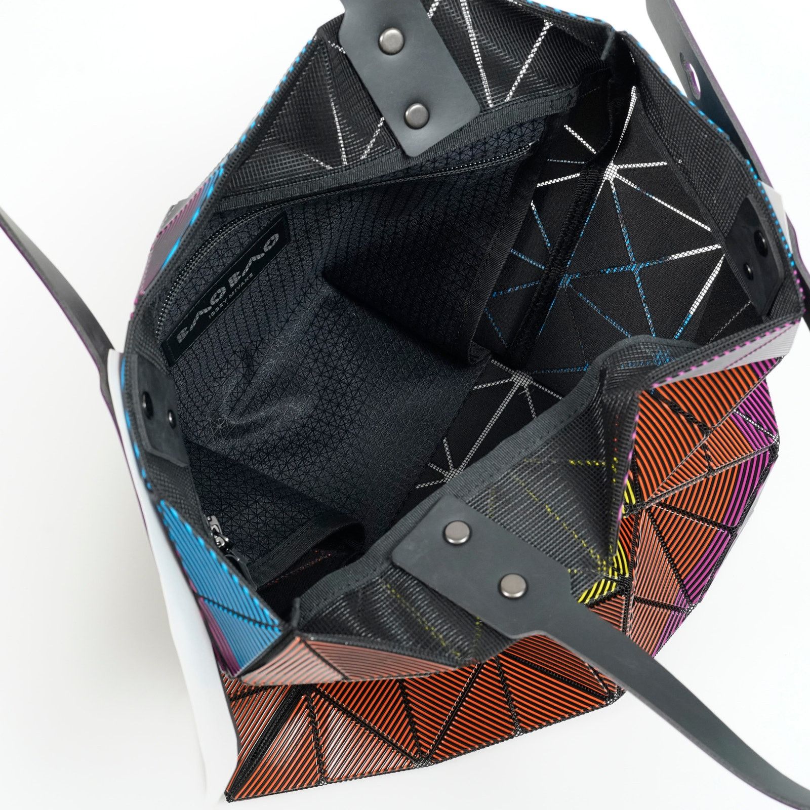 Issey Miyake Bao Bao BAO BAO ISSEY MIYAKE Track “B” Graphic Tote NWOT Size ONE SIZE - 7 Thumbnail
