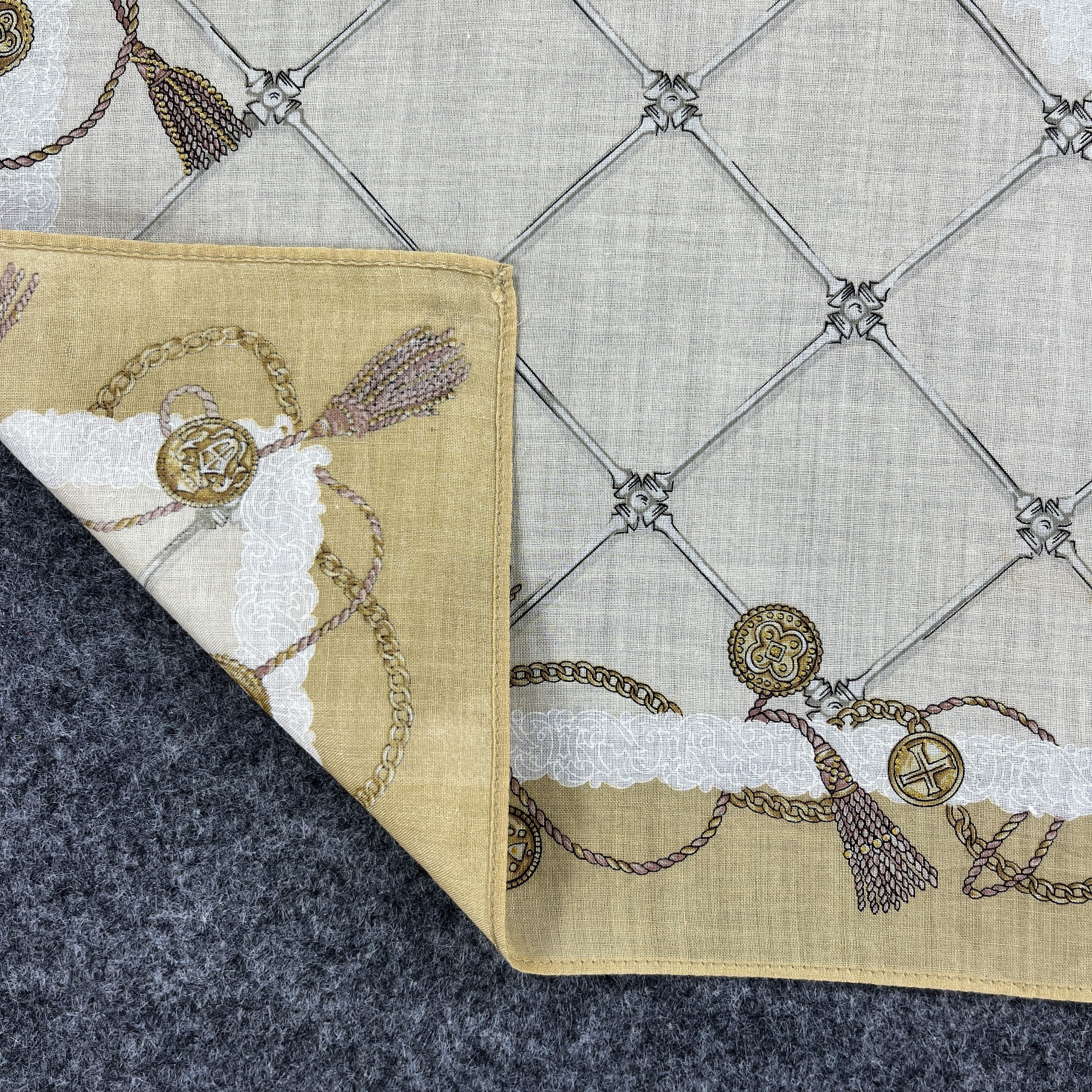Vintage Vintage Fendi Handkerchief / Bandana / Neckerchief B814 Size ONE SIZE - 4 Thumbnail