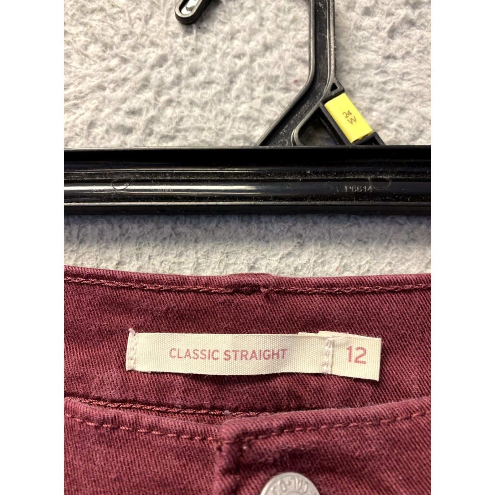 Levi's Levi’s Women’s 12 Straight Burgundy Denim Pants /0908 Size 24" / US 00 / IT 34 - 3 Thumbnail