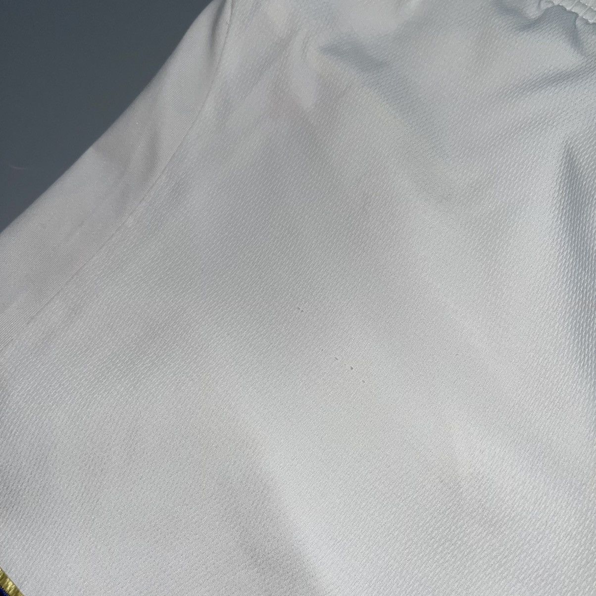 Umbro ENGLAND UMBRO 2006 WORLD CUP FOOTBALL AWAY SHORTS #8 LAMPARD Size US 34 / EU 50 - 4 Thumbnail