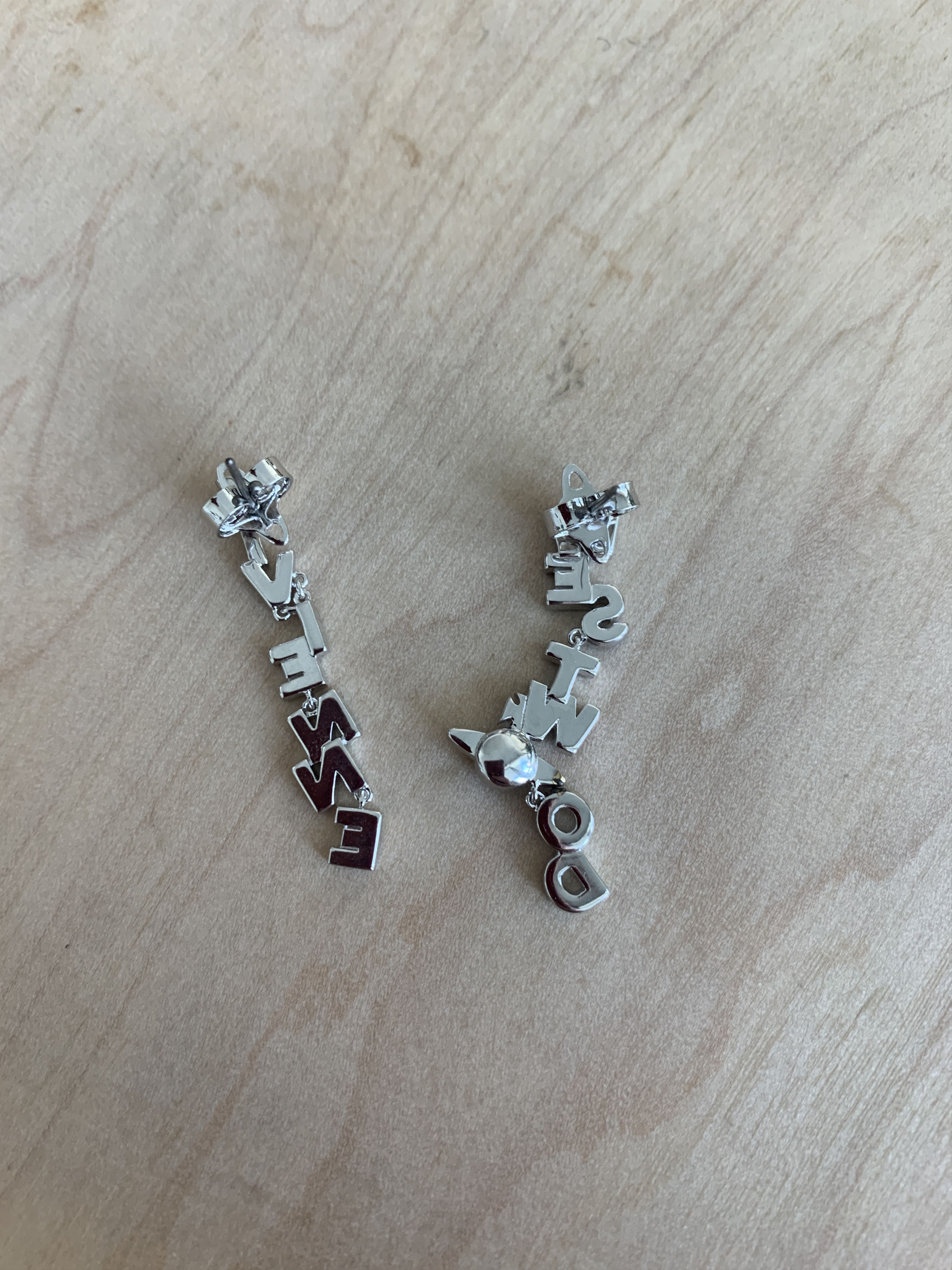 Vivienne Westwood Dangling Jointed Vivienne Westwood Text Earrings w/ Orb Size ONE SIZE - 6 Thumbnail