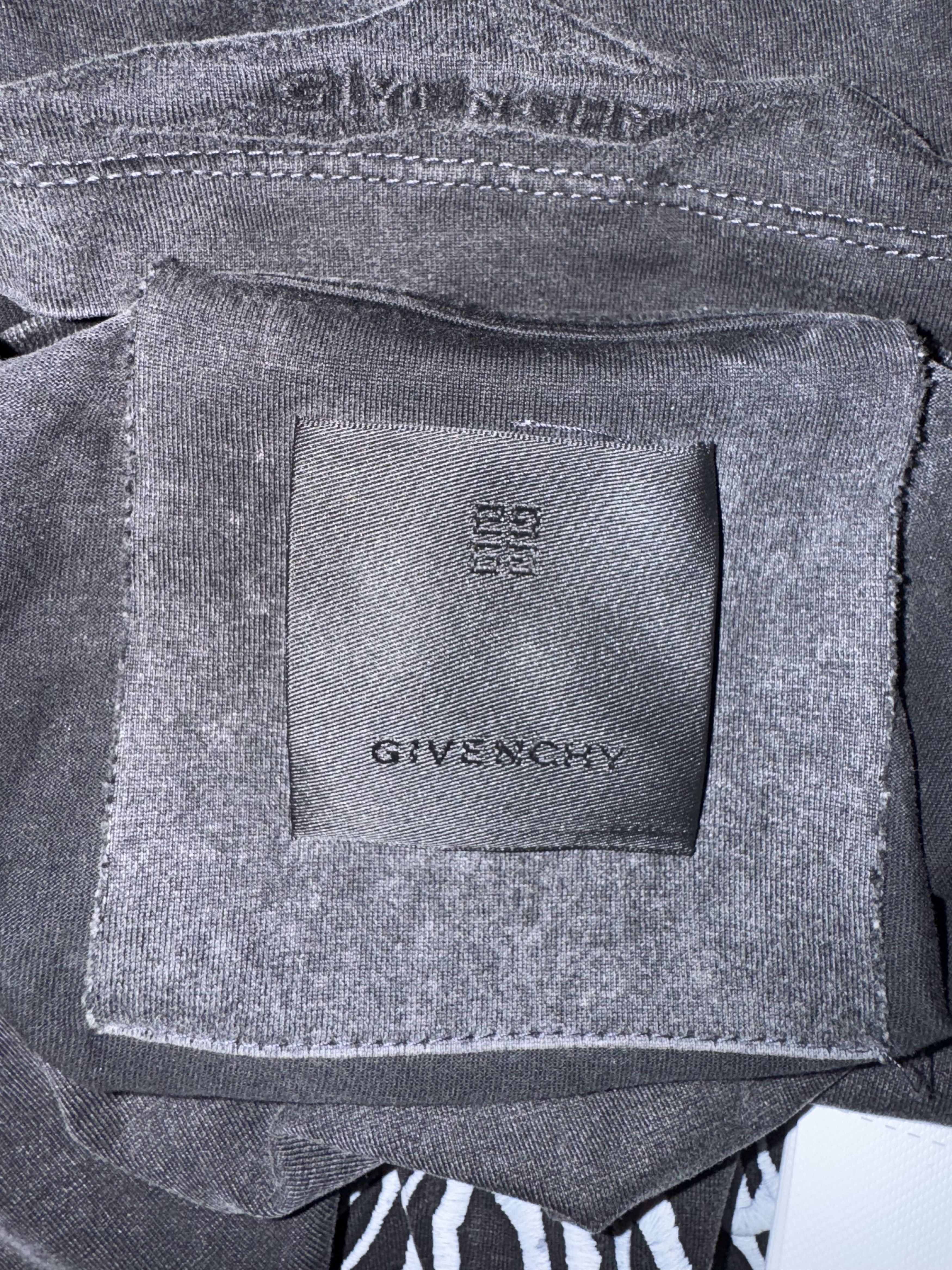 Givenchy Givenchy Layered T-Shirt Rare Size Size US XXS / EU 40 - 10 Thumbnail