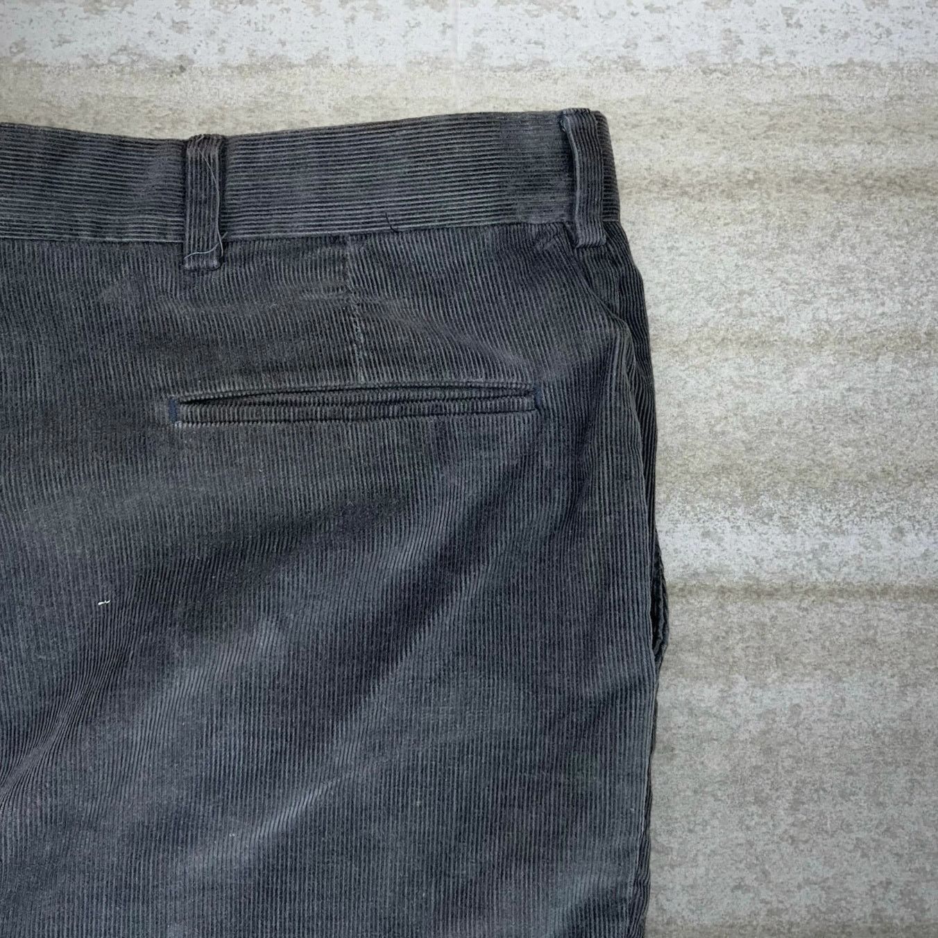 Vintage Vintage 90s Farah Corduroy Pants 42x30 Baggy Wide Leg Grey Size US 42 / EU 58 - 3 Thumbnail