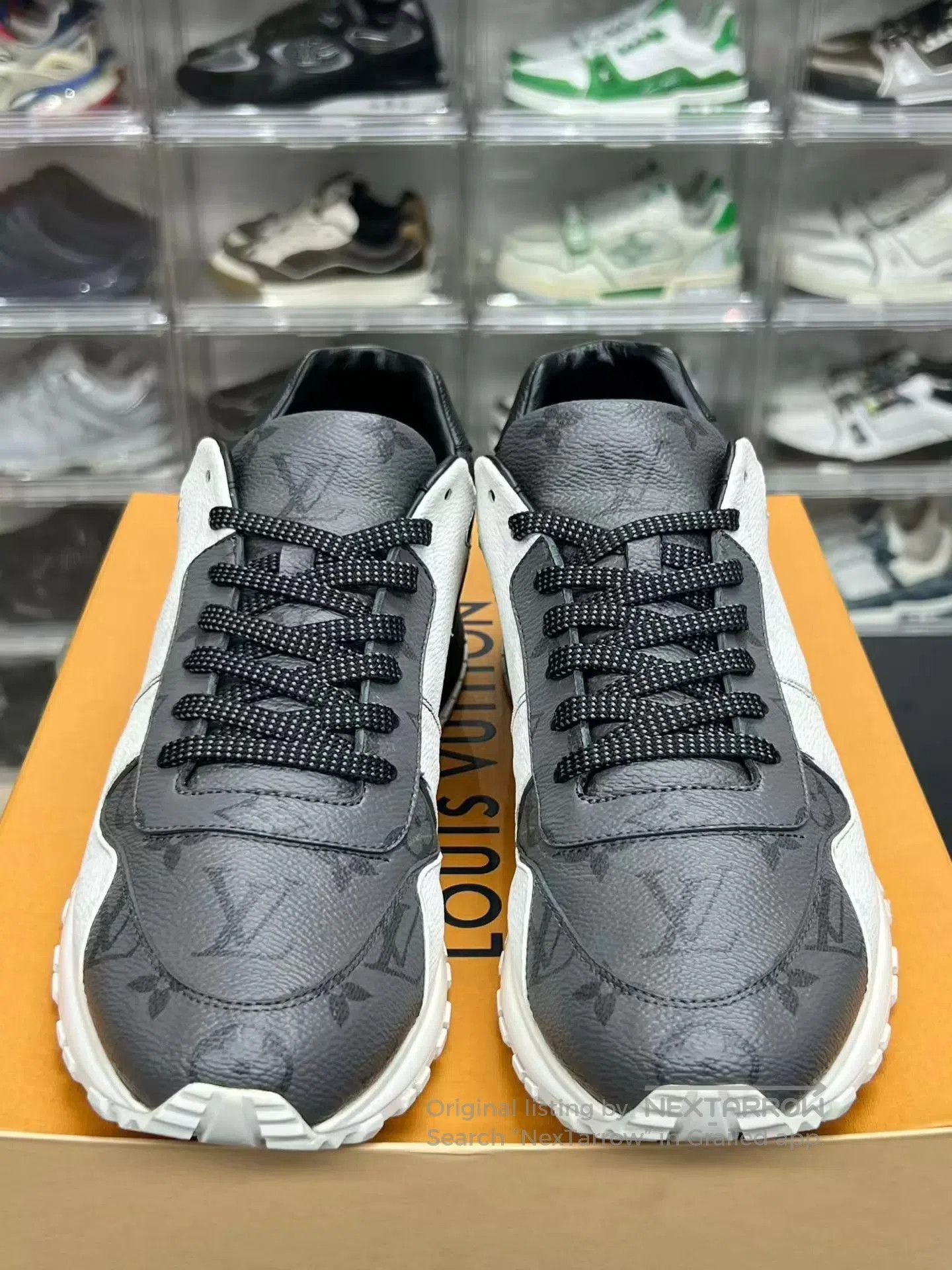 Louis Vuitton Gray Low Top Sneakers Size 9. Size US 9 / EU 42 - 1 Thumbnail
