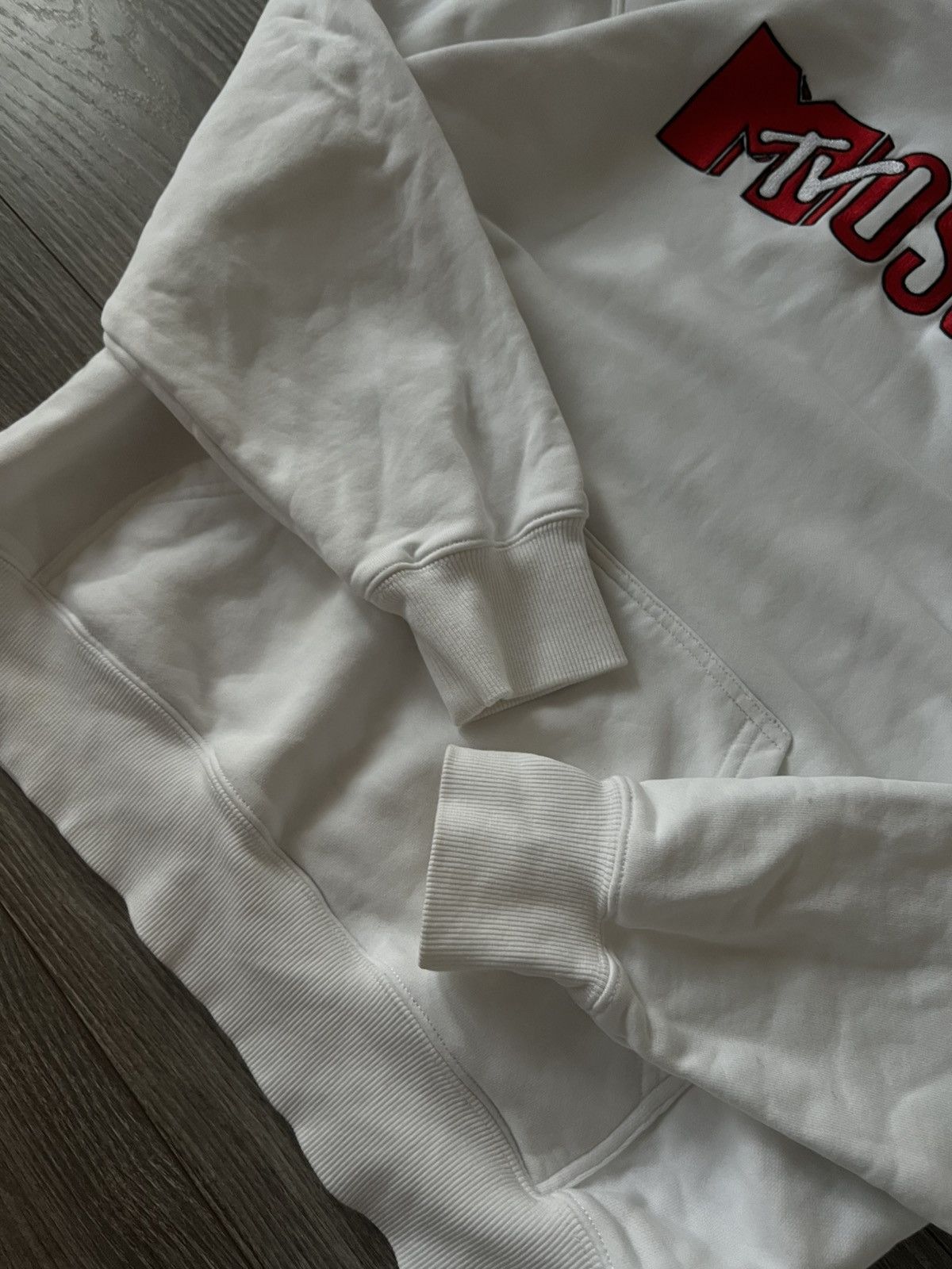 H&M × Moschino × Mtv ‼️Moschino x H&M x Mtv Big Knit Logo White Hoodie‼️ Size US S / EU 44-46 / 1 - 13 Thumbnail