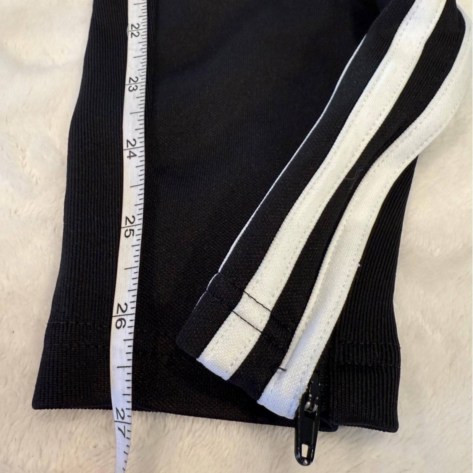 Adidas Adidas black crop jogger drawstring waist pockets zip legs M Size 32" / US 10 / IT 46 - 8 Thumbnail