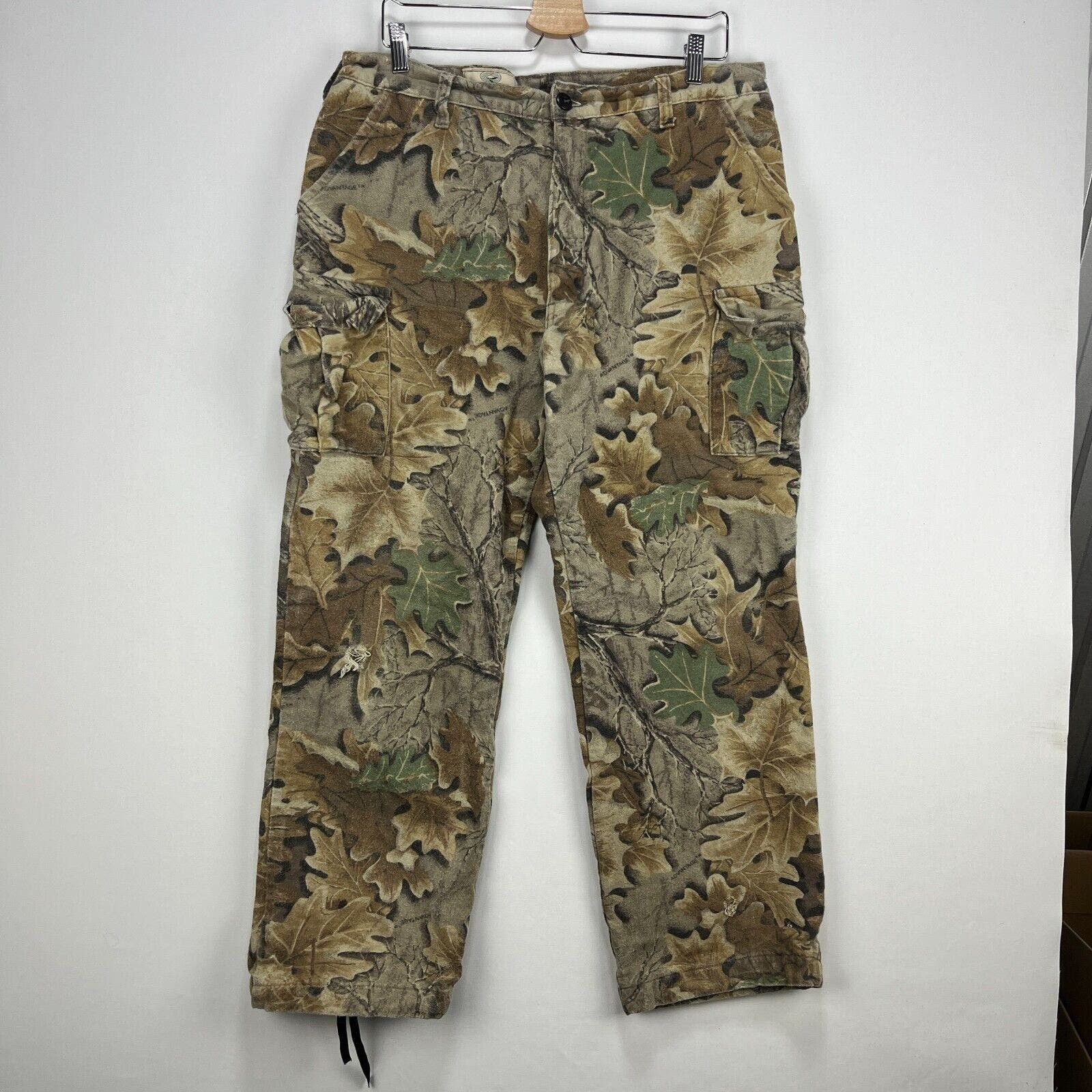 image of Vintage 90's Red Head Real Tree Camo Pants Large 34 in Green, Men's