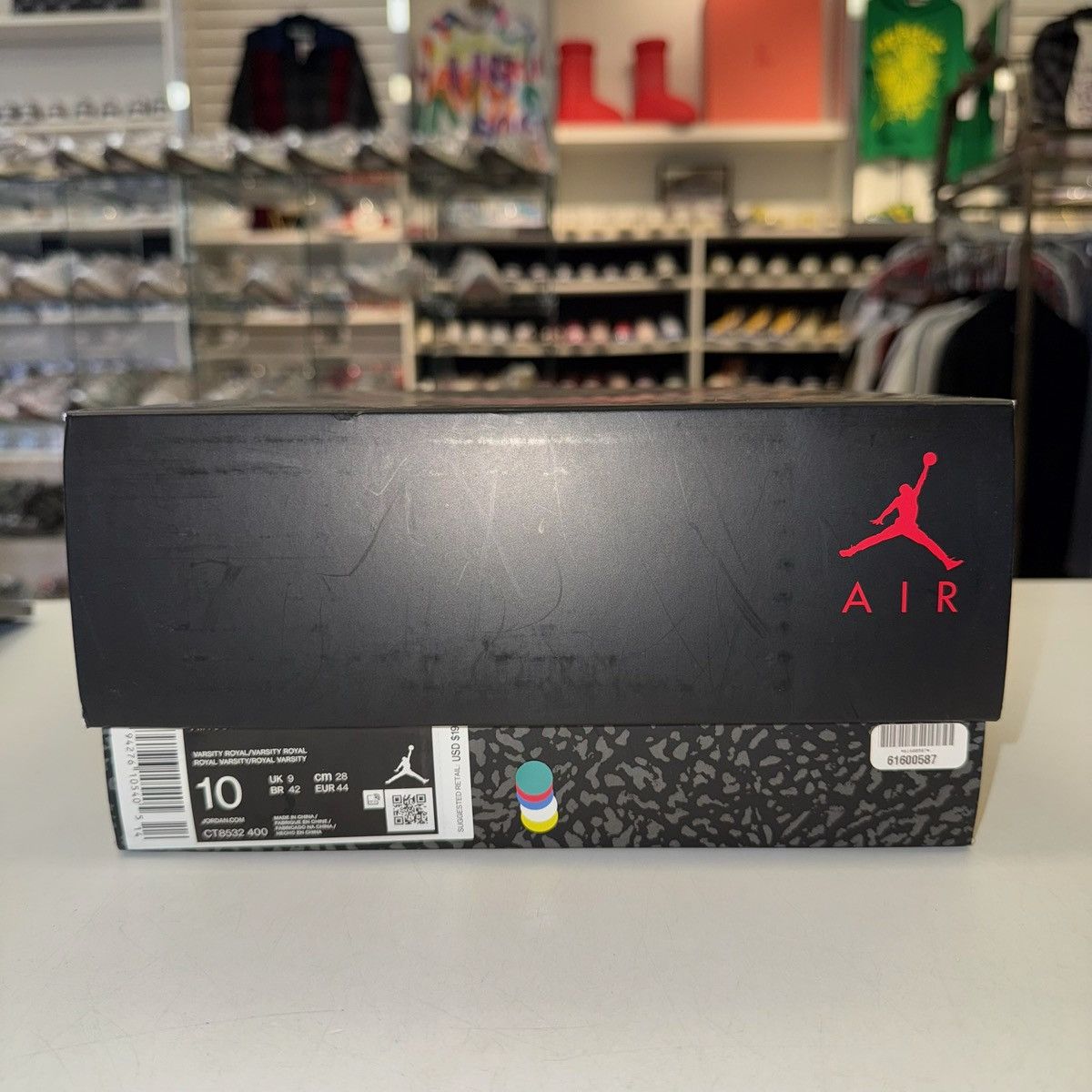 Jordan Brand × Nike Size 10 - Jordan 3 Retro Varsity Royal 2020 Size US 10 / EU 43 - 7 Thumbnail