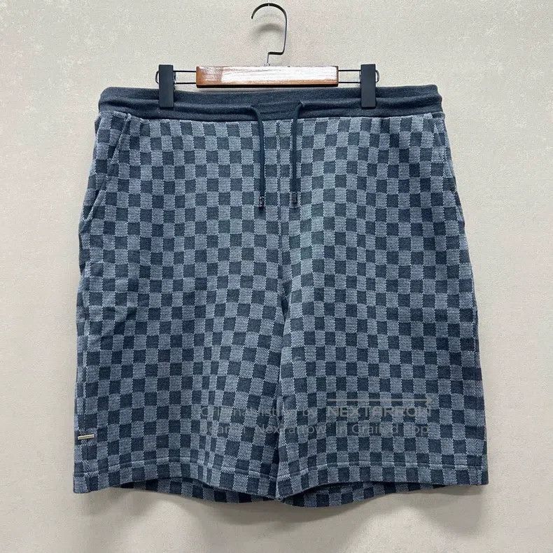 Louis Vuitton Louis Vuitton size xl Checkerboard shorts Size US 28 / EU 44 - 3 Thumbnail