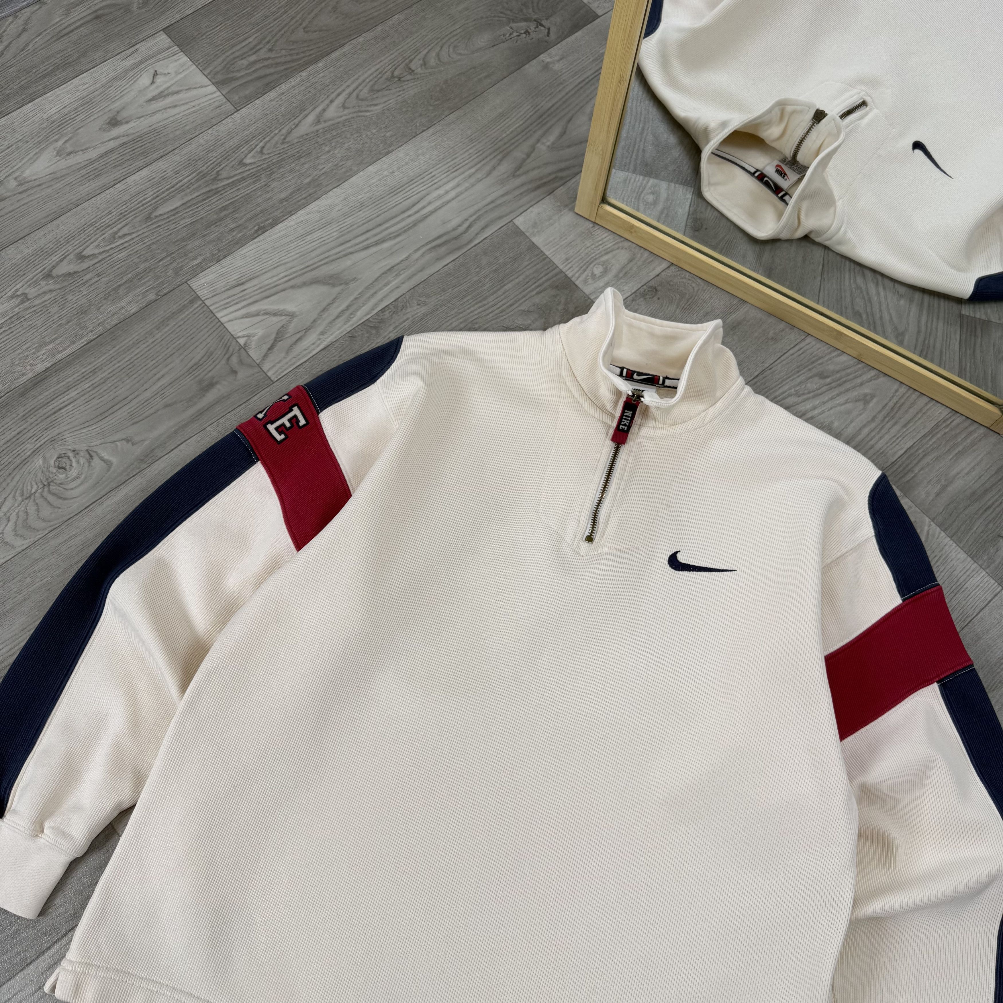 Nike Vintage Nike 90s Embroidered Beige 1/4 Zip Sweatshirt Size US S / EU 44-46 / 1 - 5 Thumbnail