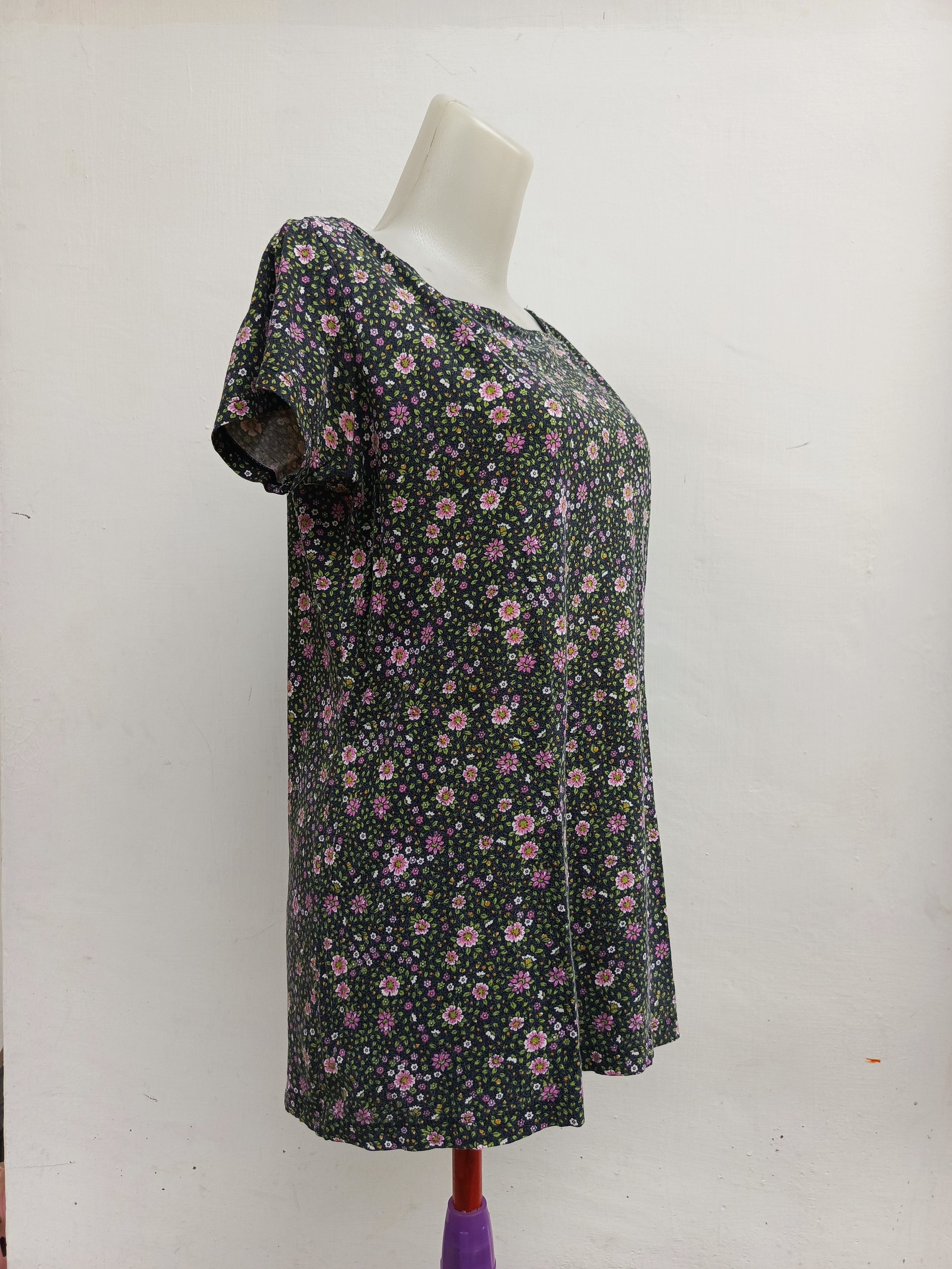 Japanese Brand Uniqlo x Valdrome Floral Tee Small Flower French Style Size L / US 10 / IT 46 - 3 Thumbnail