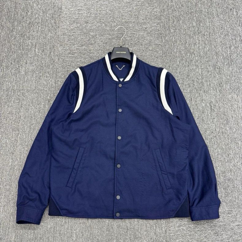 Louis Vuitton Louis Vuitton Ocean embroidered wool jacket Size US L / EU 52-54 / 3 - 1 Thumbnail