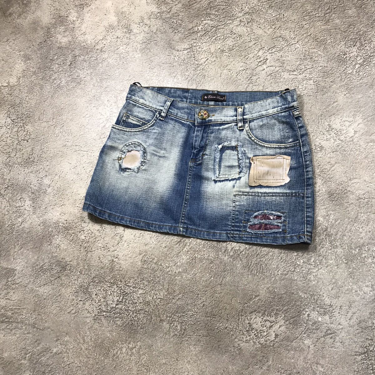 Japanese Brand vintage mini skirt japan denim streetwear style Y2K Size 30" / US 8 / IT 44 - 1 Thumbnail