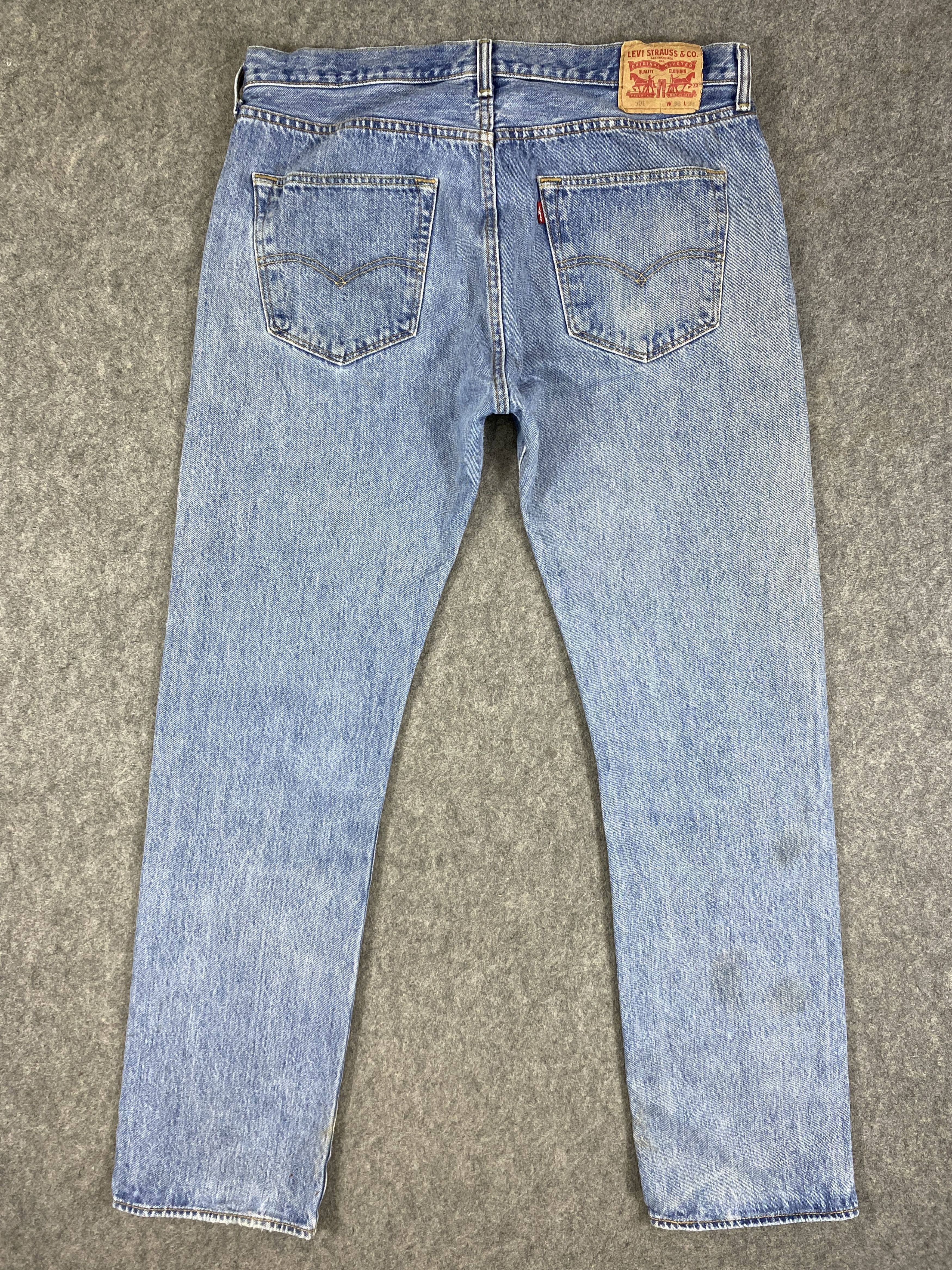 Levi's Blue Wash Vintage Levi's 501 Jeans 37x33 Denim -JN2258 Size US 36 / EU 52 - 2 Thumbnail