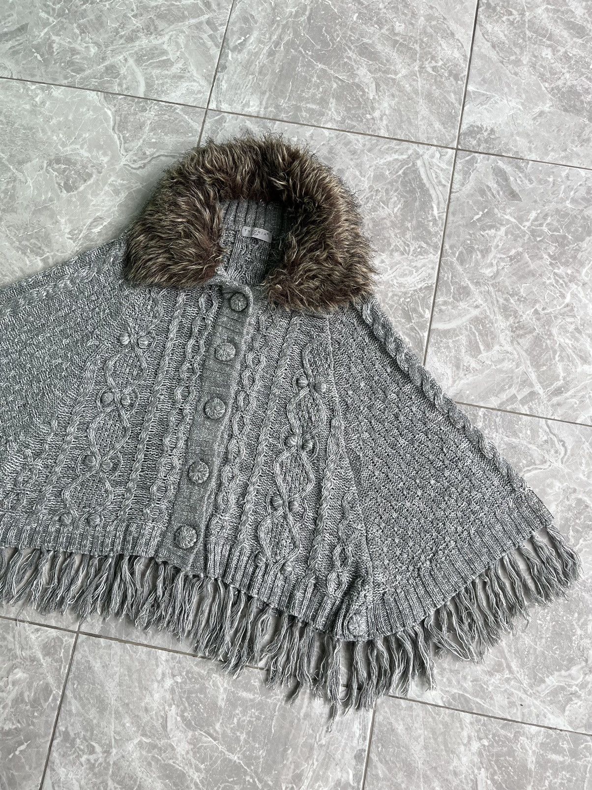 Japanese Brand Japanese Brand Theoria Fur Knit Unikkkk Size US M / EU 48-50 / 2 - 4 Thumbnail