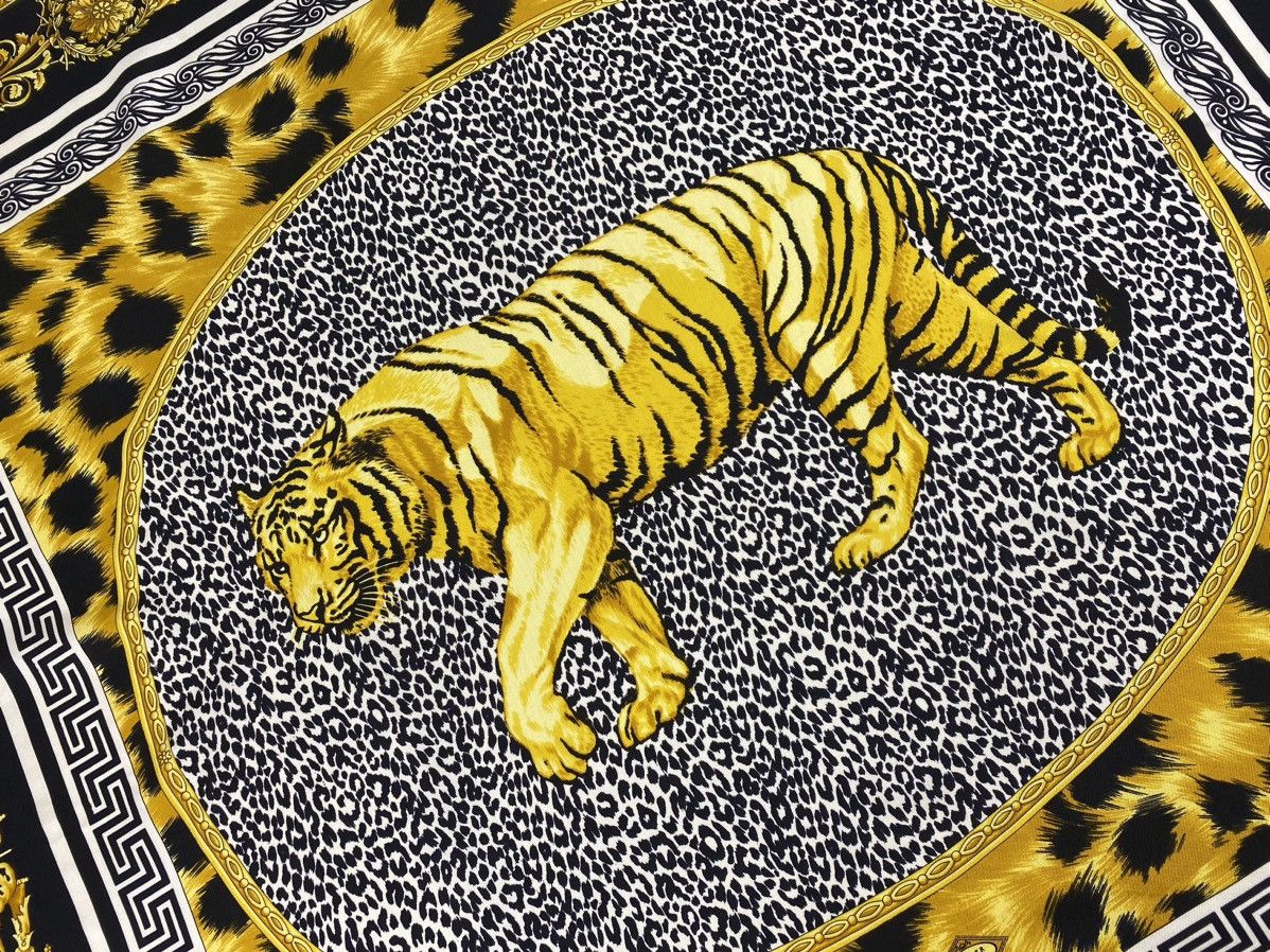 Versace Vintage Gianni Versace Tiger Silk Scarf like Hermes Size ONE SIZE - 3 Thumbnail