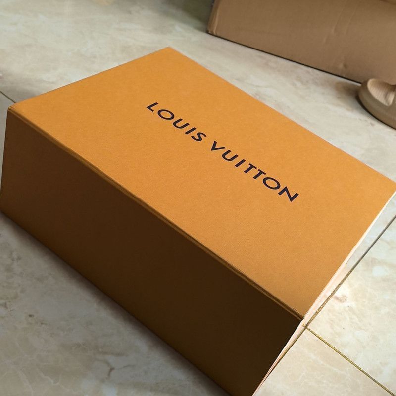 Louis Vuitton Louis Vuitton Green White Trainer Fashion Sneakers -2508 Size US 11 / EU 44 - 6 Thumbnail