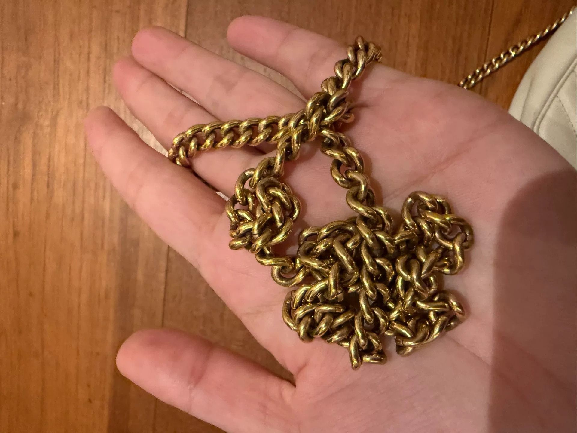 Gucci Gucci Marmont Mini White Chain Bag Size ONE SIZE - 8 Thumbnail