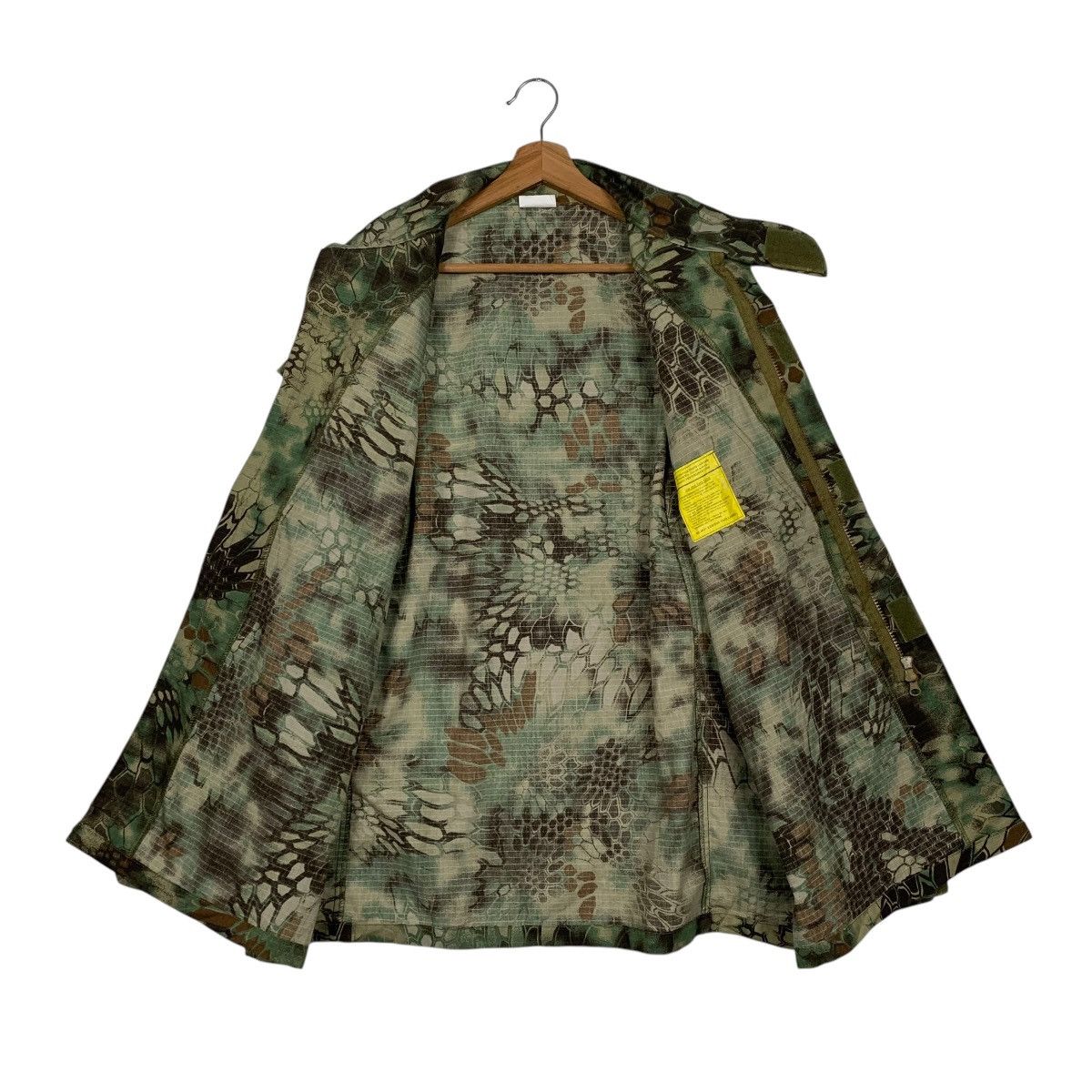 Other Military Battle Dress Uniform Camouflage Jacket Size US XL / EU 56 / 4 - 11 Thumbnail