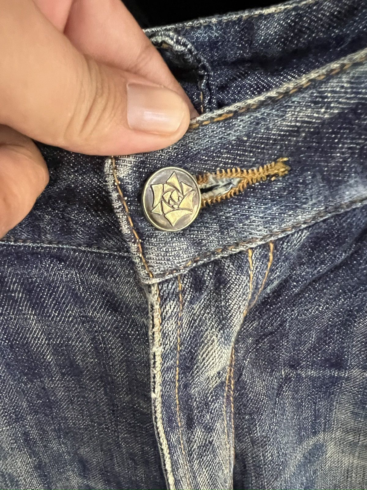 Other 🔥Rare Macarena Full Zipper Distressed Denim Size US 33 - 9 Thumbnail