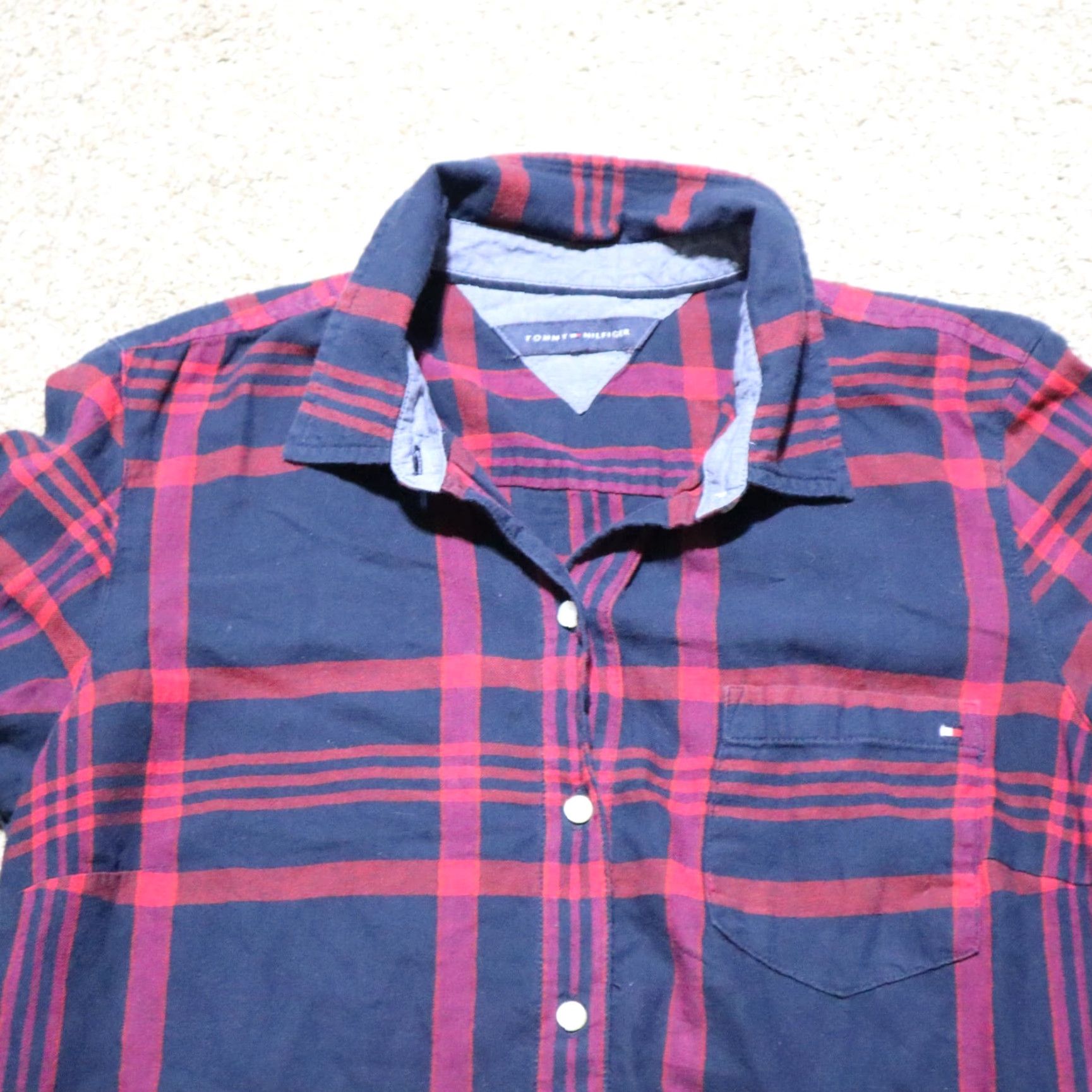 Tommy Hilfiger Tommy Hilfiger Classic Fit Button Up Shirt Red Navy Plaid Blouse Women Large Size L / US 10 / IT 46 - 2 Thumbnail