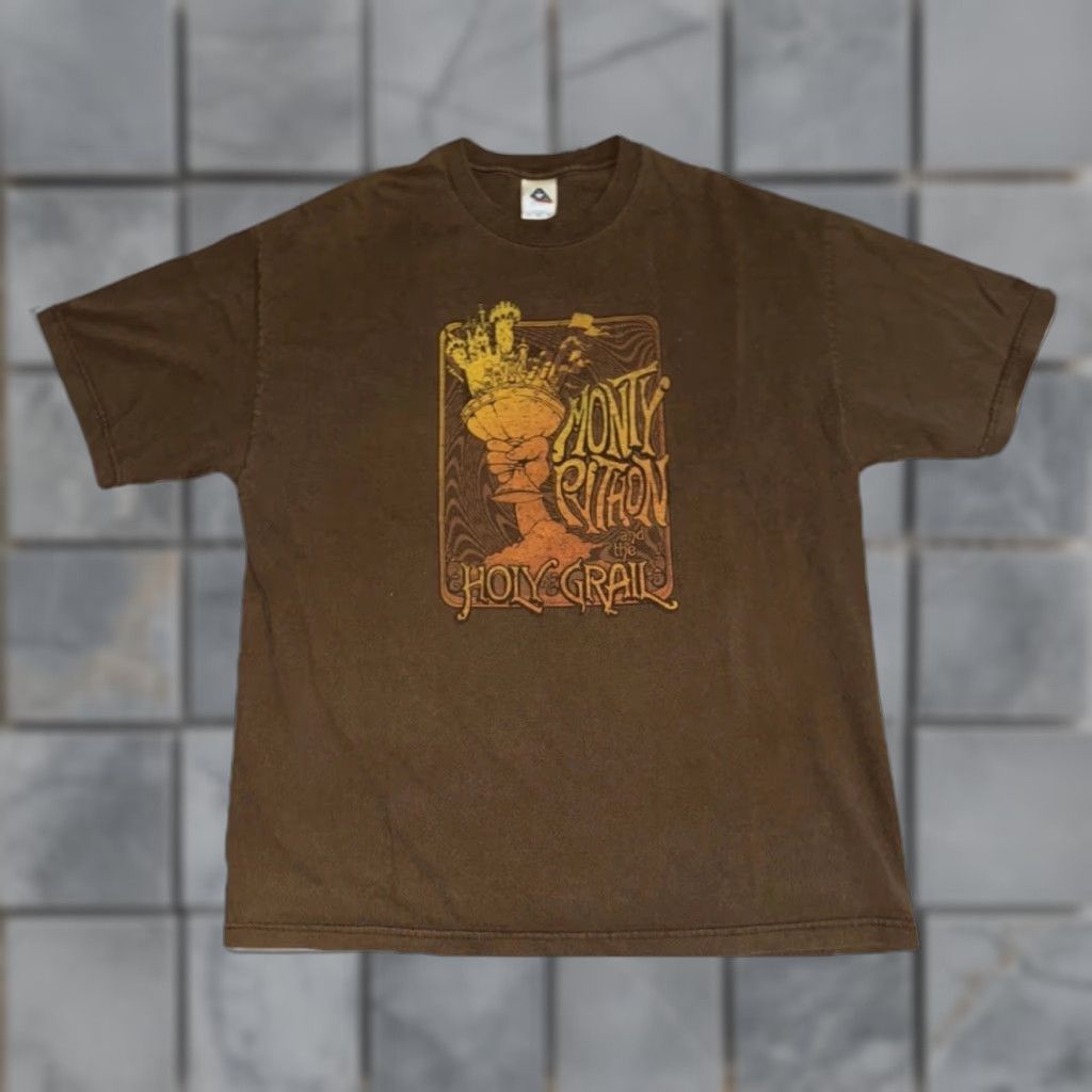 Vintage VINTAGE Monty Python and The Holy Grail T-Shirt Brown XL Movie Comedy Tee Size US XL / EU 56 / 4 - 1 Thumbnail