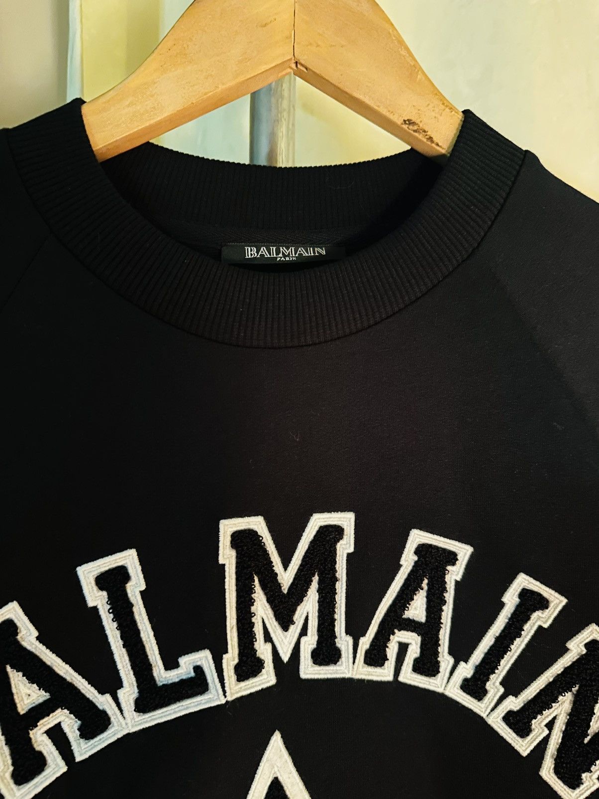Balmain Balmain Logo Crop Crewneck Sweater Size S / US 4 / IT 40 - 3 Thumbnail