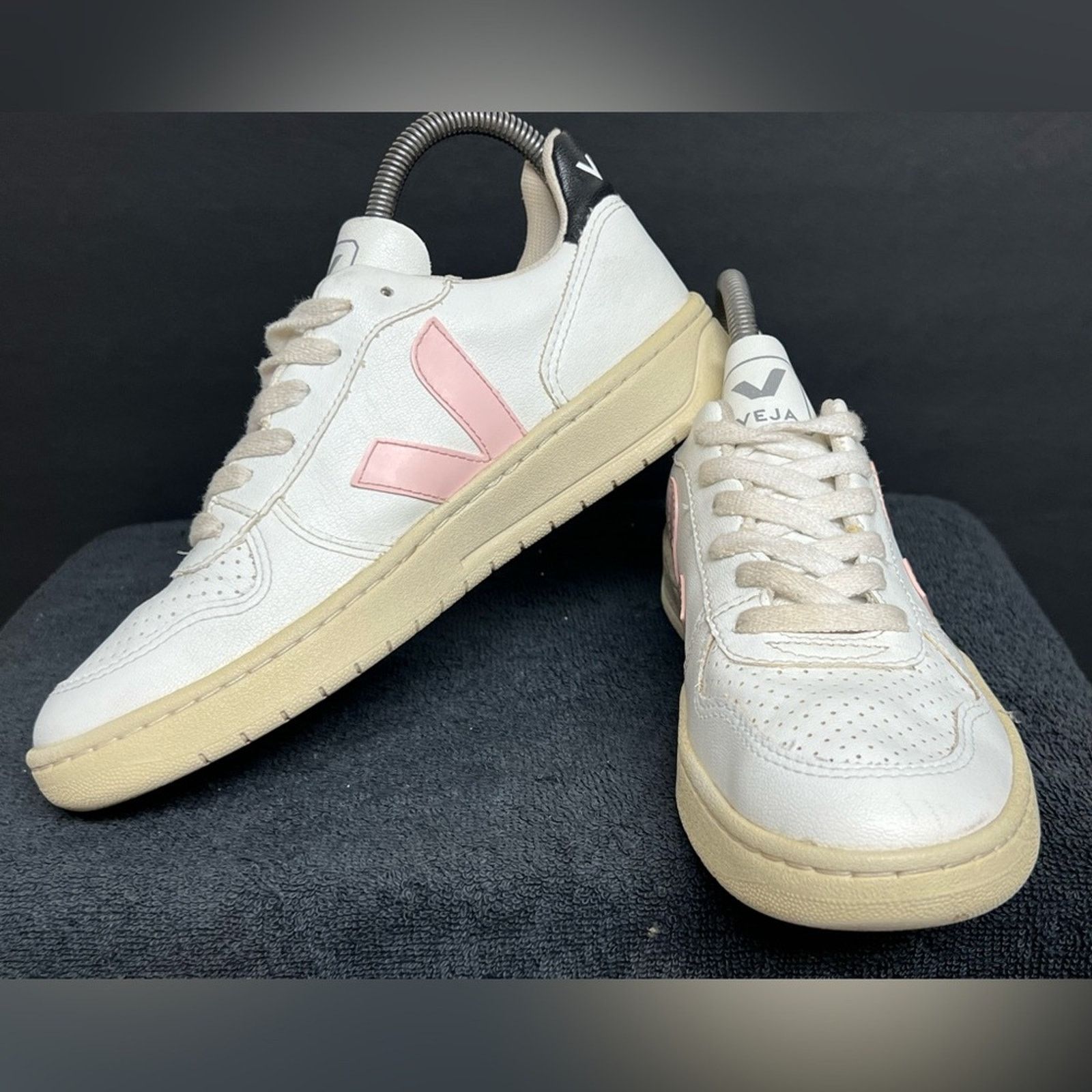 Veja VEJA Women’s V-10 CWL WHITE PETALE Shoes Size 6 RETAIL $120 Size US 6 / IT 36 - 3 Thumbnail