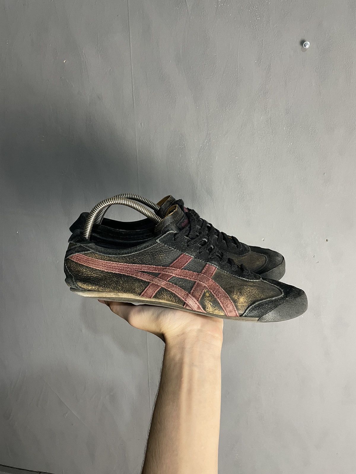 Asics Vintage Asics Onitsuka Tiger Mexico 66 Sneakers Size US 9 / EU 42 - 1 Thumbnail