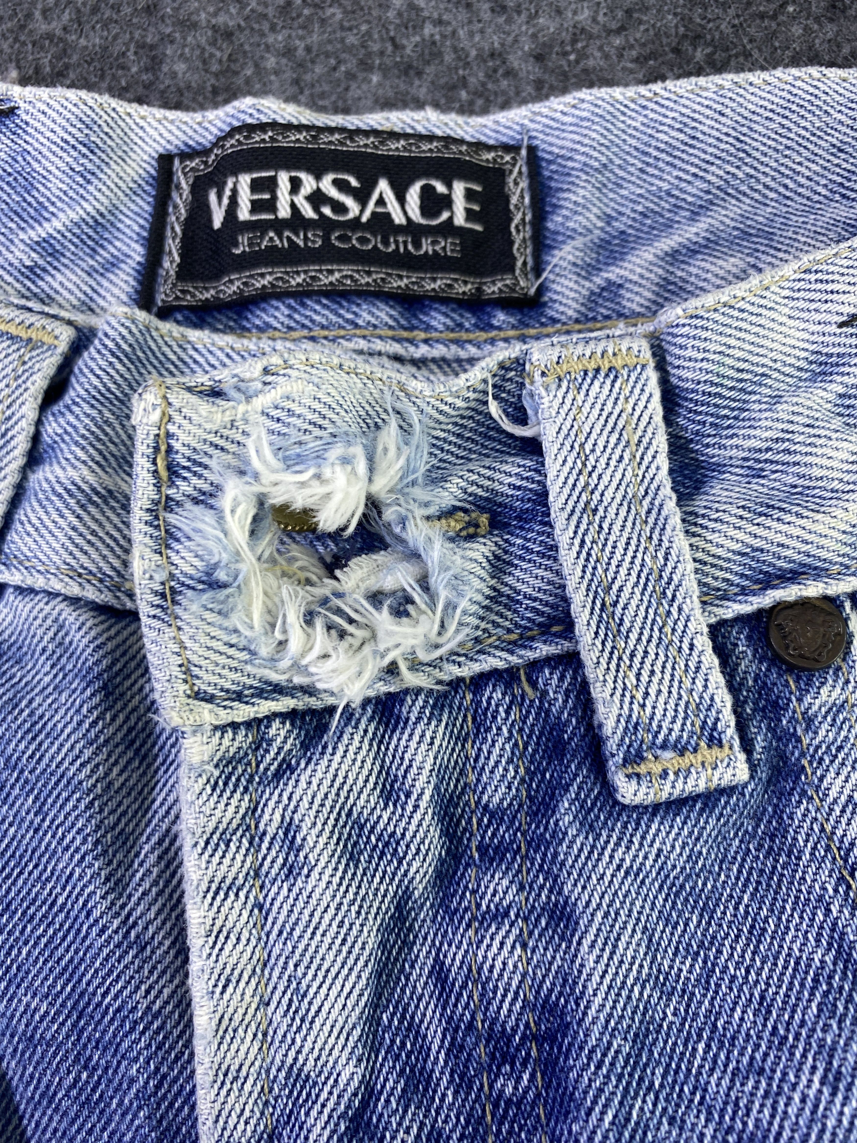 Versace Versace Distressed Blue Wash Jeans - J957 Size US 27 - 10 Thumbnail