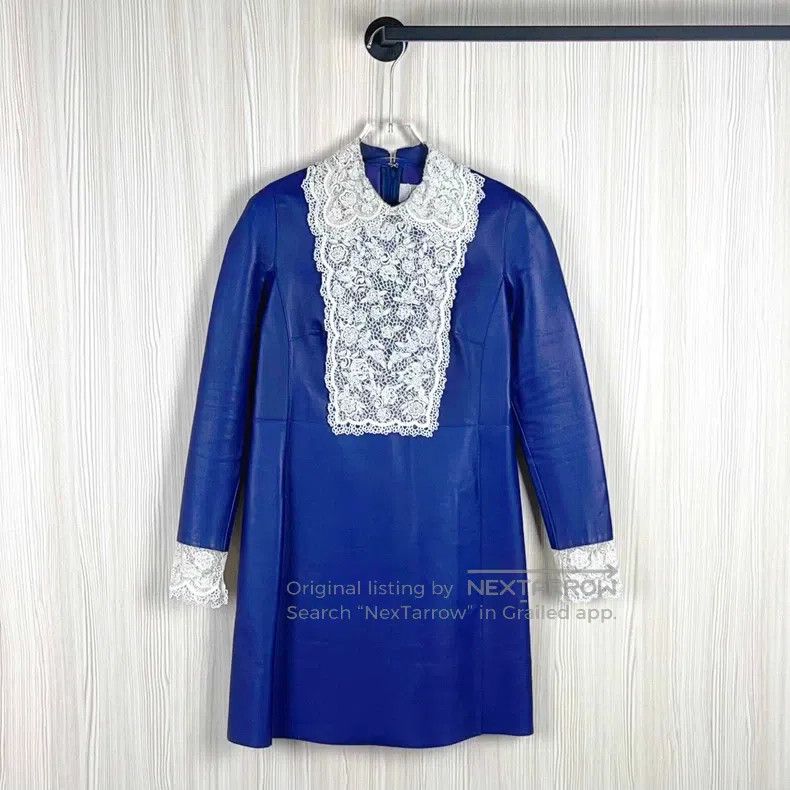 Valentino Valentino dress Size M / US 6-8 / IT 42-44 - 1 Thumbnail