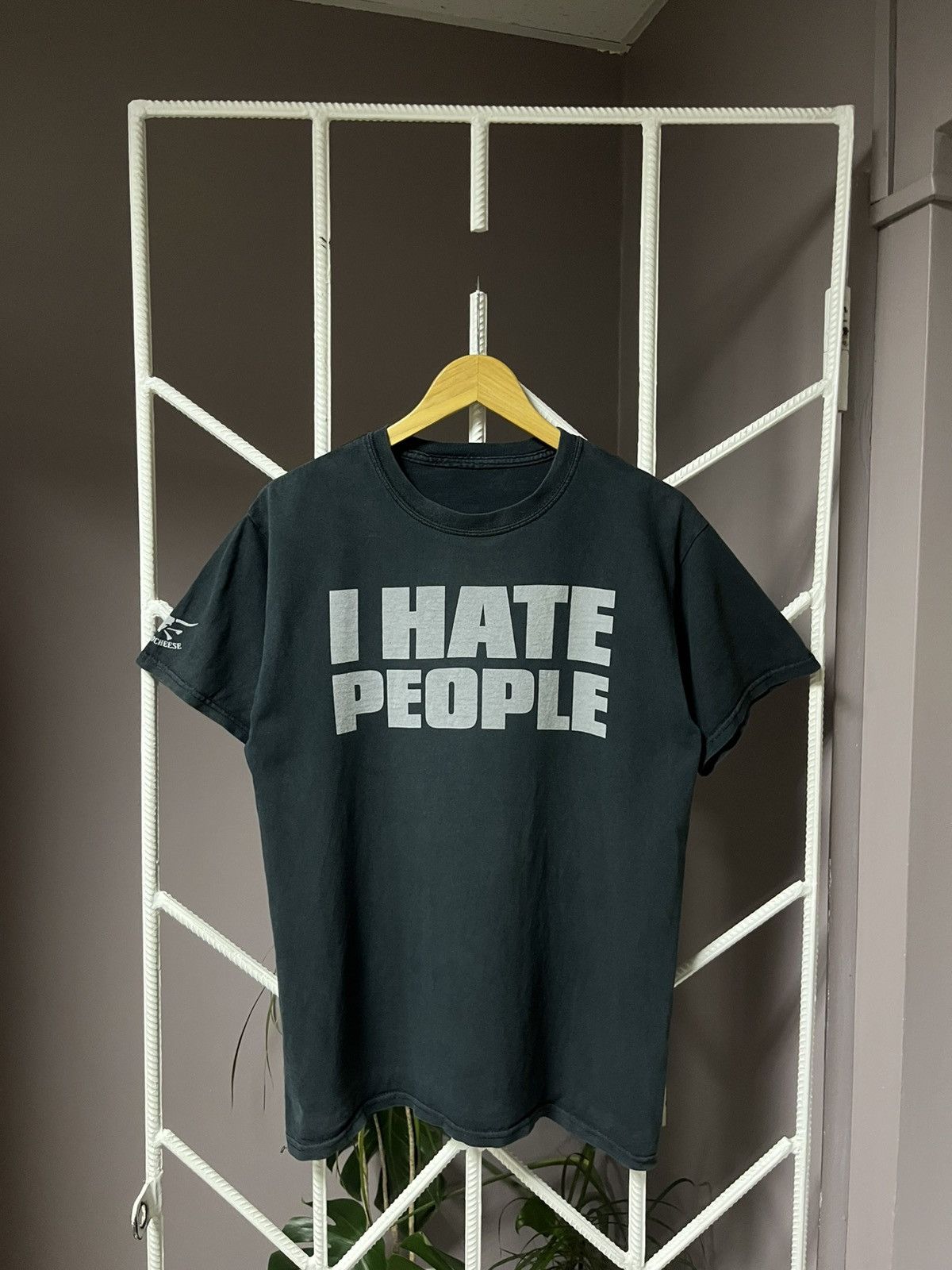 Japanese Brand RARE Vintage "I Hate People" Y2K Streetwear Tee Size US M / EU 48-50 / 2 - 1 Thumbnail