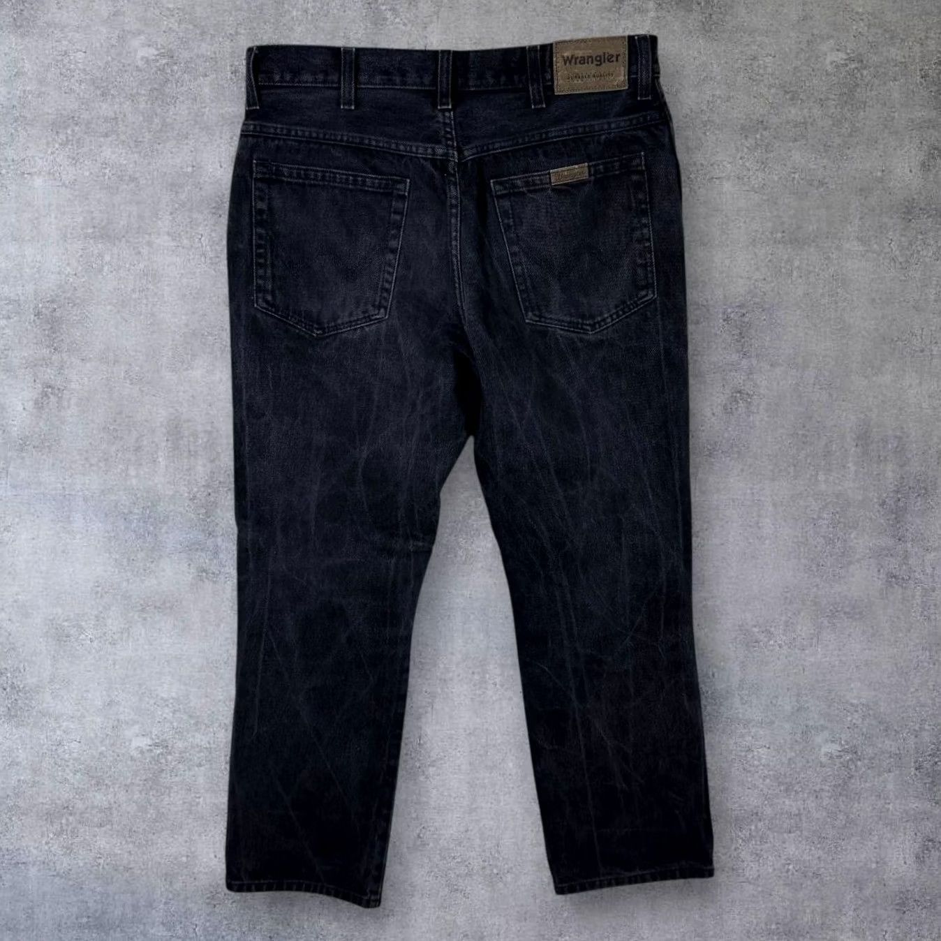 Wrangler Wrangler Regular Fit Faded Black Straight Leg Cotton Denim Jeans N/A W34 L32 Mens Jeans Straight Rise 14" Zip Fly Button Mauritius Size US 34 / EU 50 - 2 Thumbnail