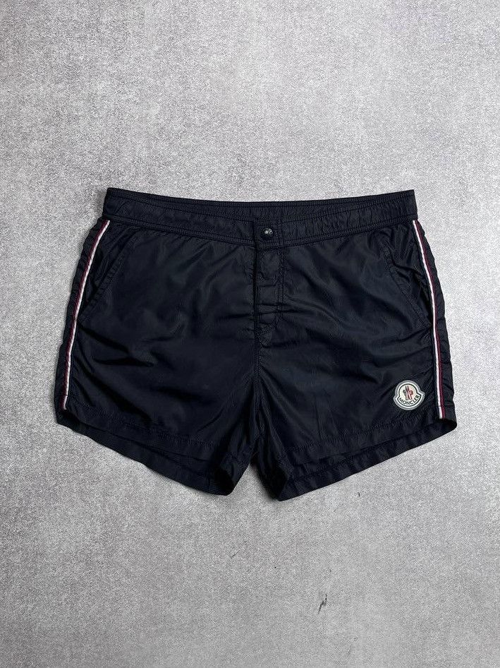 Moncler Vintage Moncler Nylon Summer Shorts Rare S Size US 31 - 1 Thumbnail