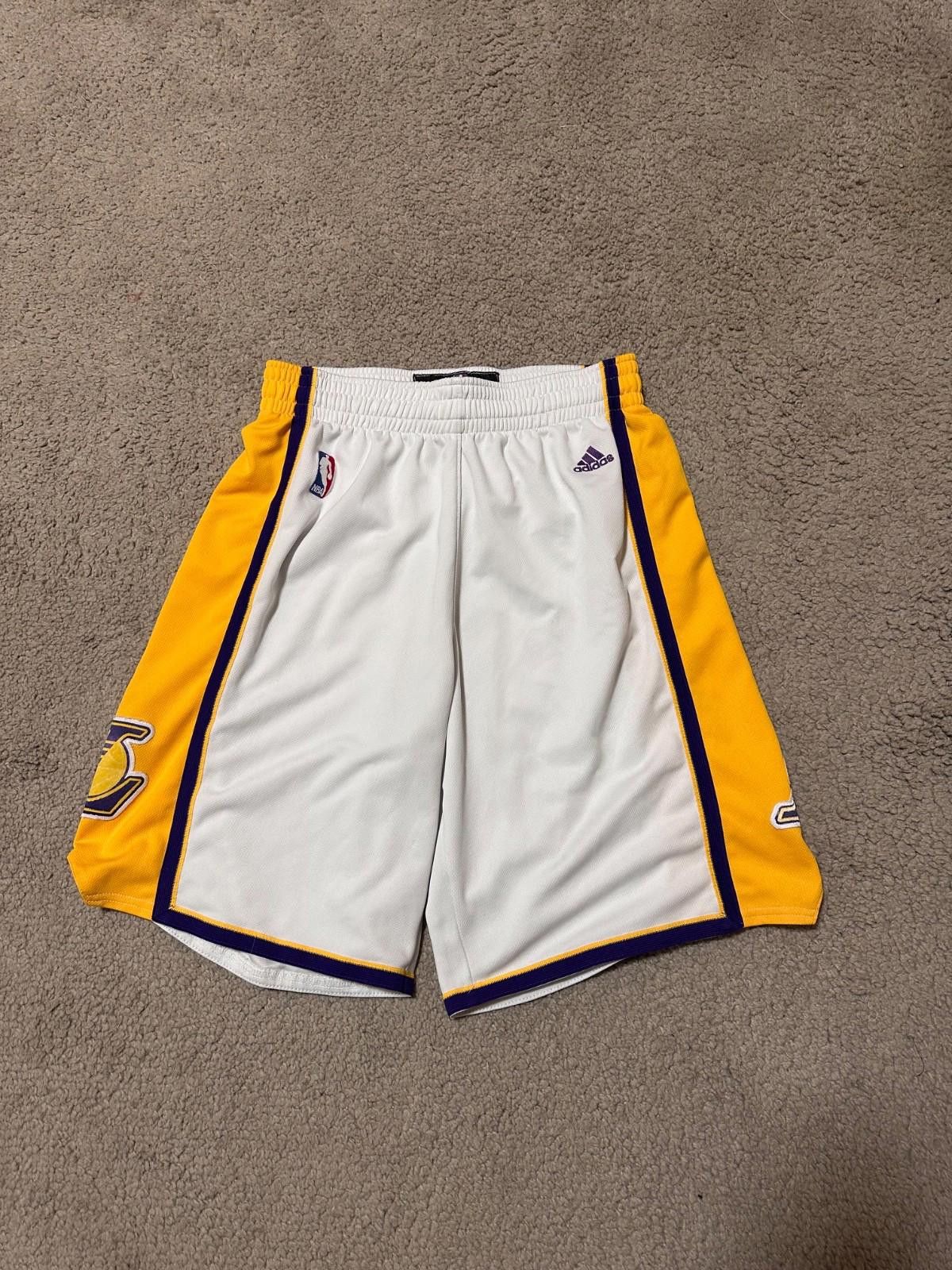 Adidas Adidas NBA x ‘Los Angeles Lakers’ Swingman Basketball Shorts Size US 32 / EU 48 - 1 Thumbnail