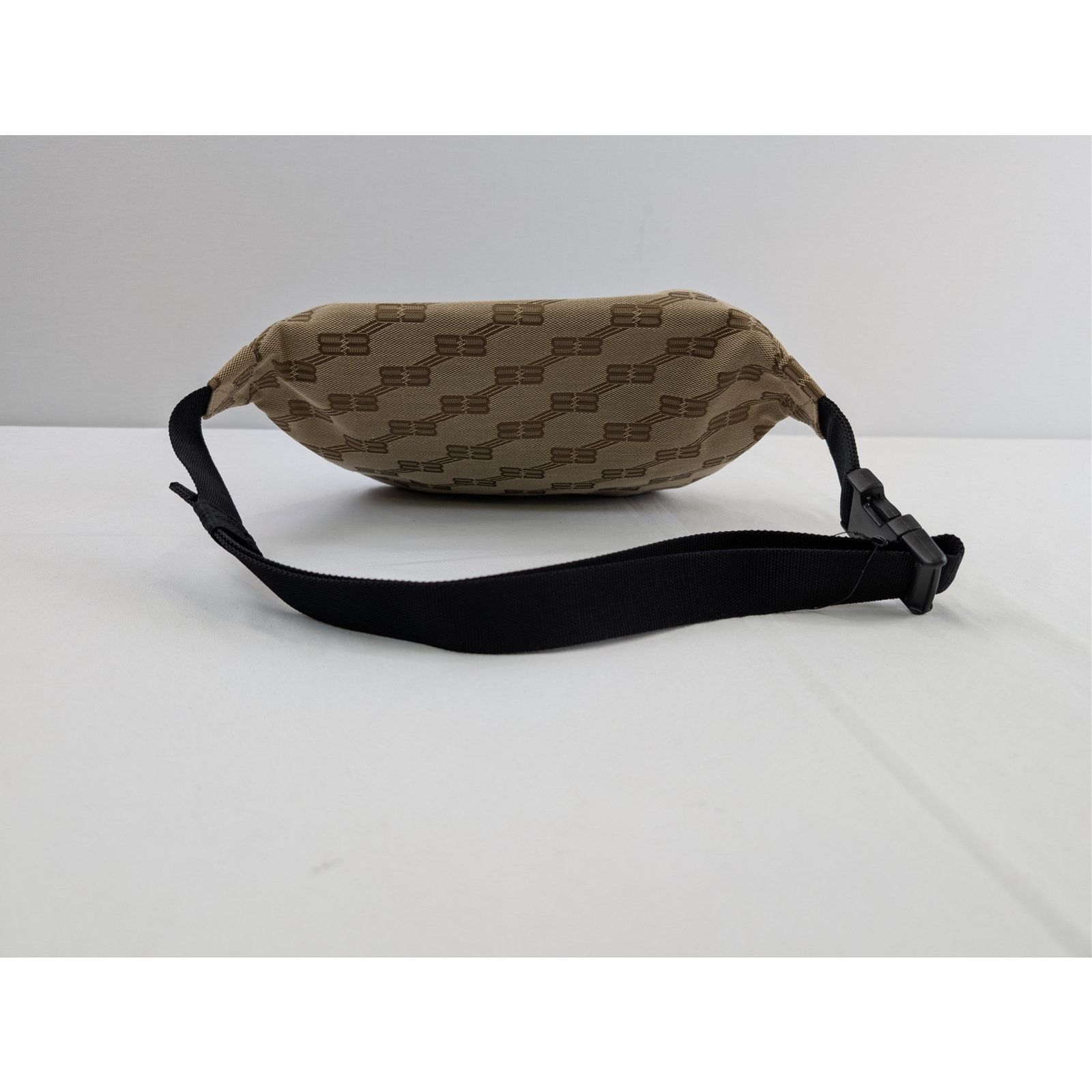 Balenciaga o1rshd1 Size: OS/ BB monogram jacquard canvas Belt Bag Brown Size ONE SIZE - 8 Thumbnail