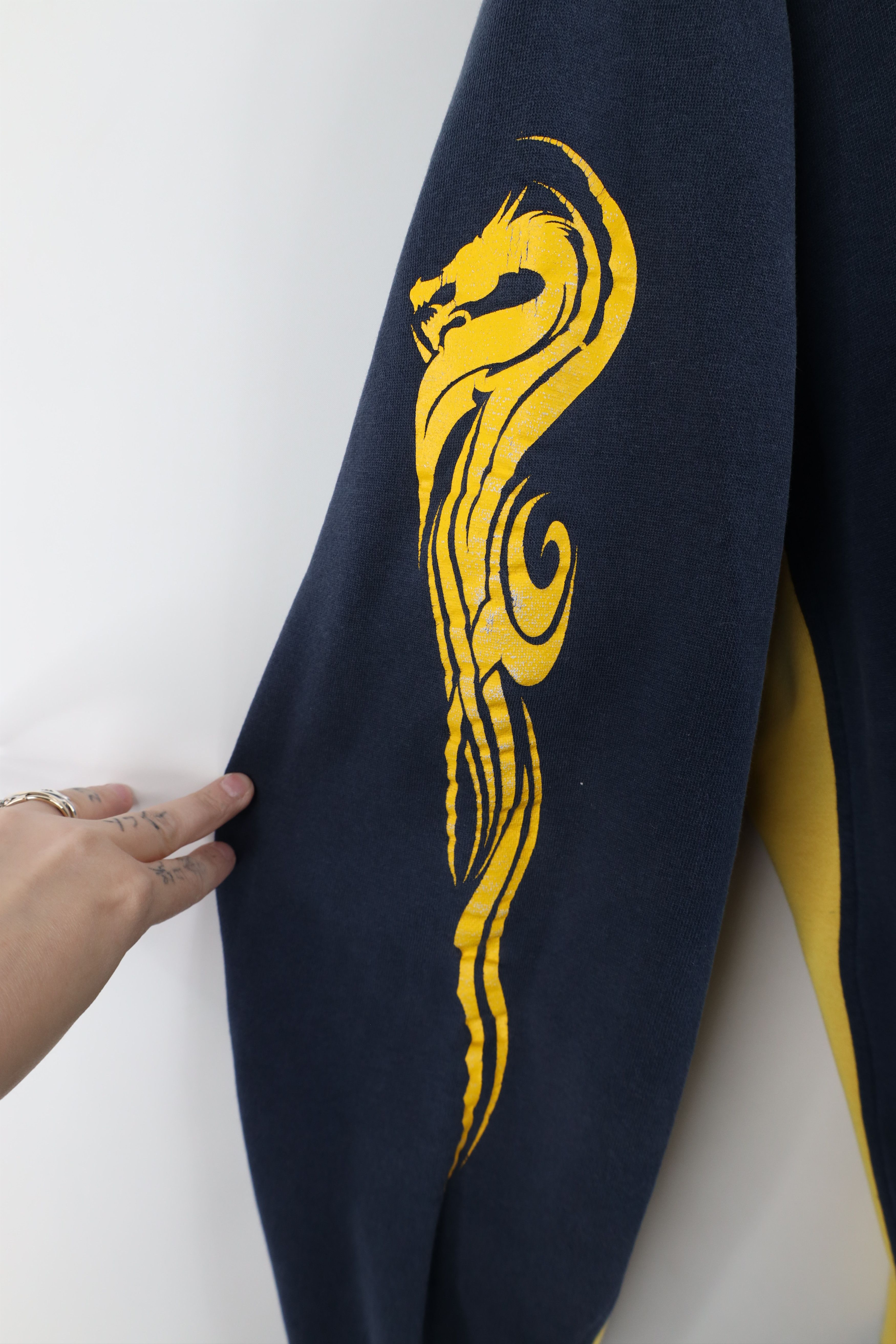 Vintage Vintage 90s Y2K Streetwear Tribal Dragon Hoodie Sweatshirt Size US XL / EU 56 / 4 - 9 Thumbnail