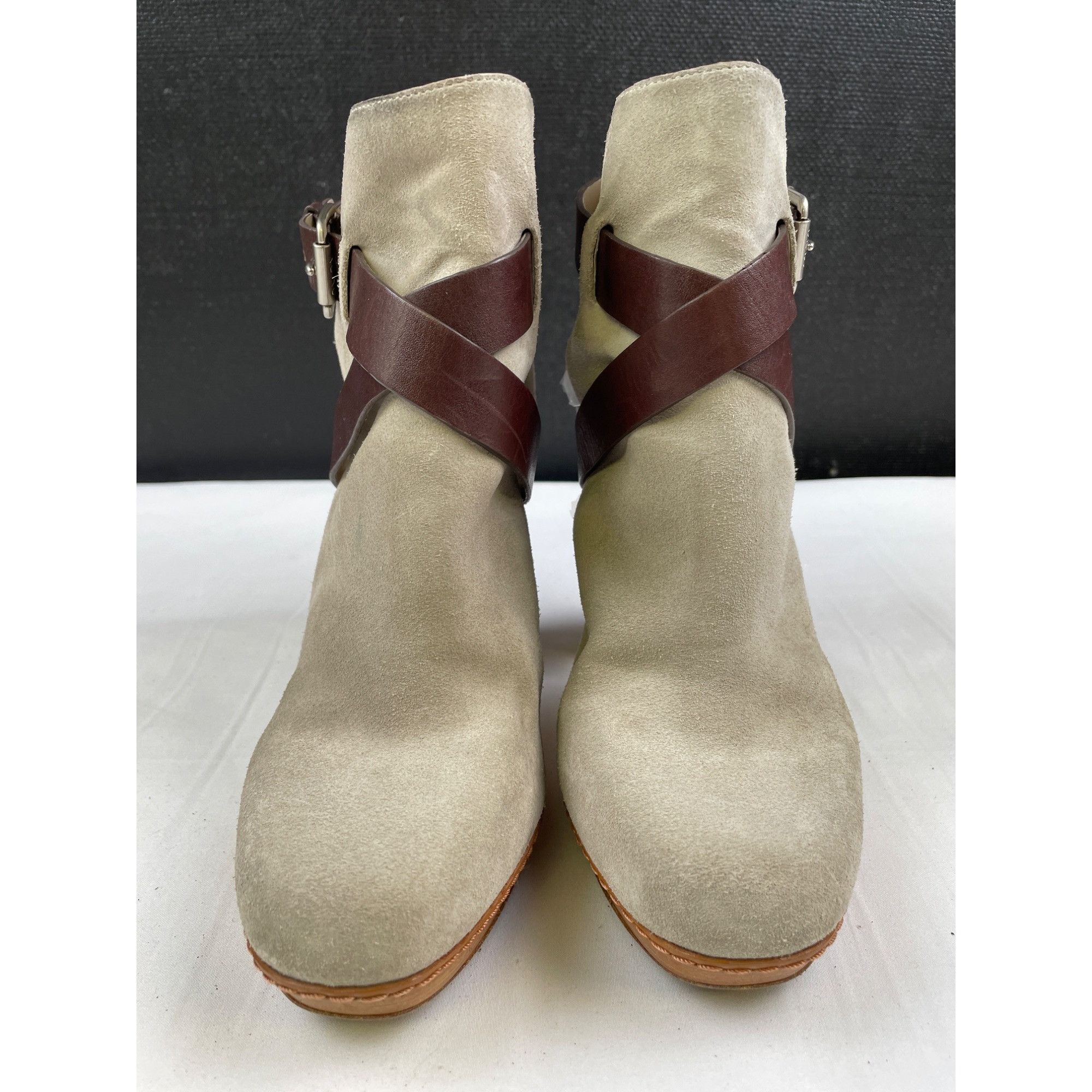 Michael Kors Michael Kors Women's Tan Suede Bootie Shoes/Heeled 4.5" Size Size US 6 / IT 36 - 2 Thumbnail