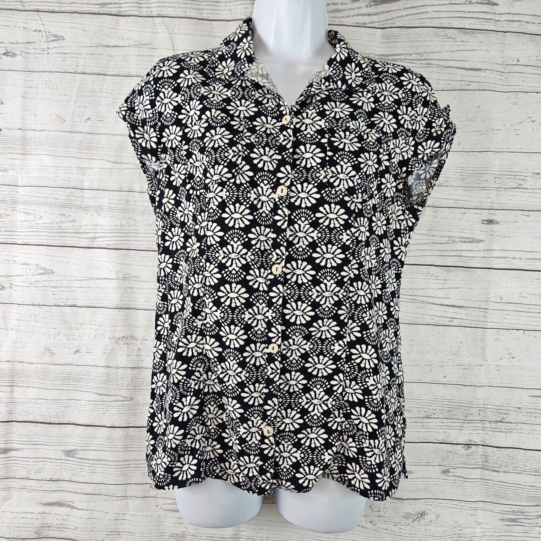 Vintage Columbia Button-Up Top Womens Medium Black Floral Cotton Blend Shirt Size M / US 6-8 / IT 42-44 - 2 Thumbnail