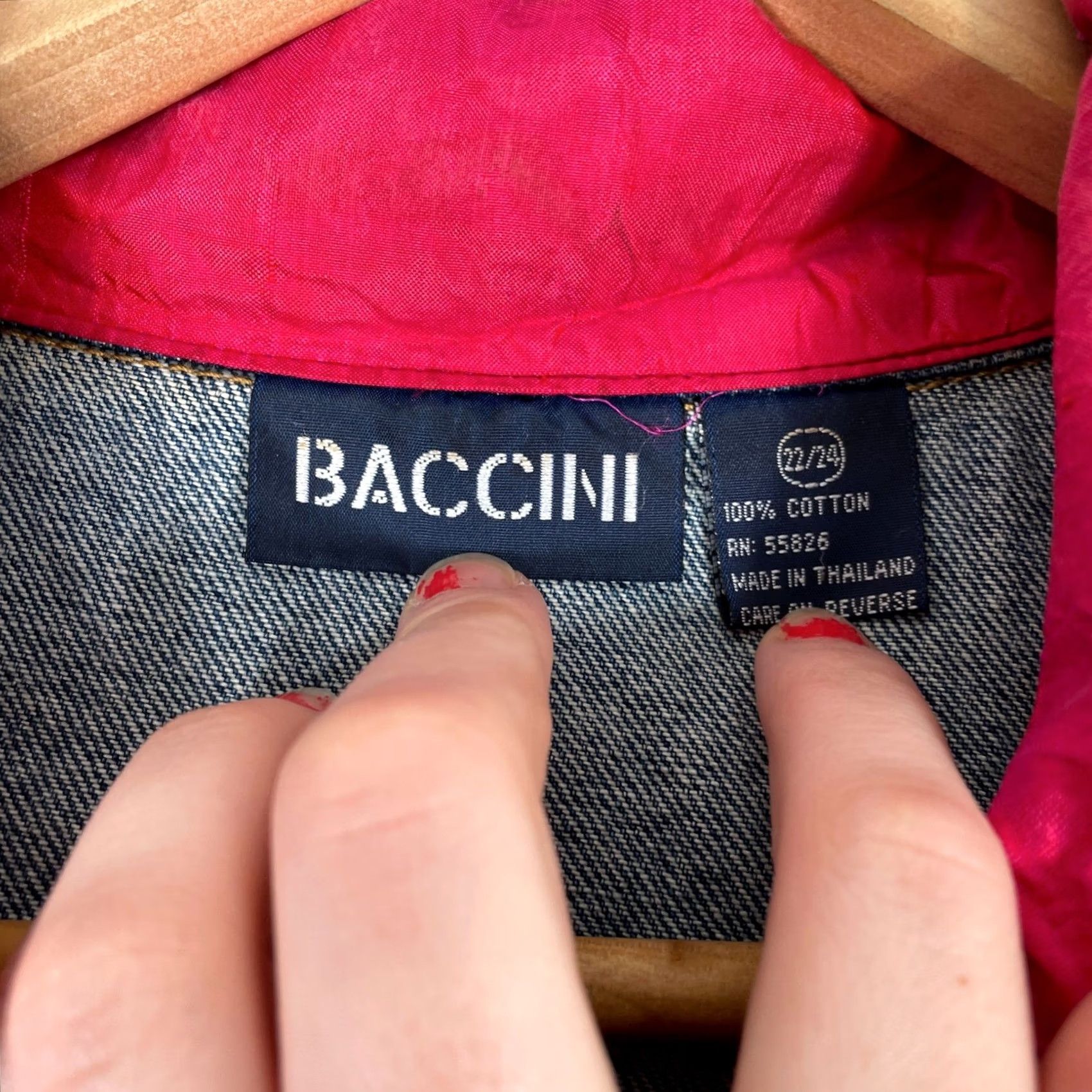Denime VINTAGE BACCINI Denim Vest Womens 22W Plus Blue Pink Contrast Trim Embroidered Sleeveless Button Down Western Boho 90s Casual Jacket Womens Size 3XL / US 20-22 - 5 Thumbnail