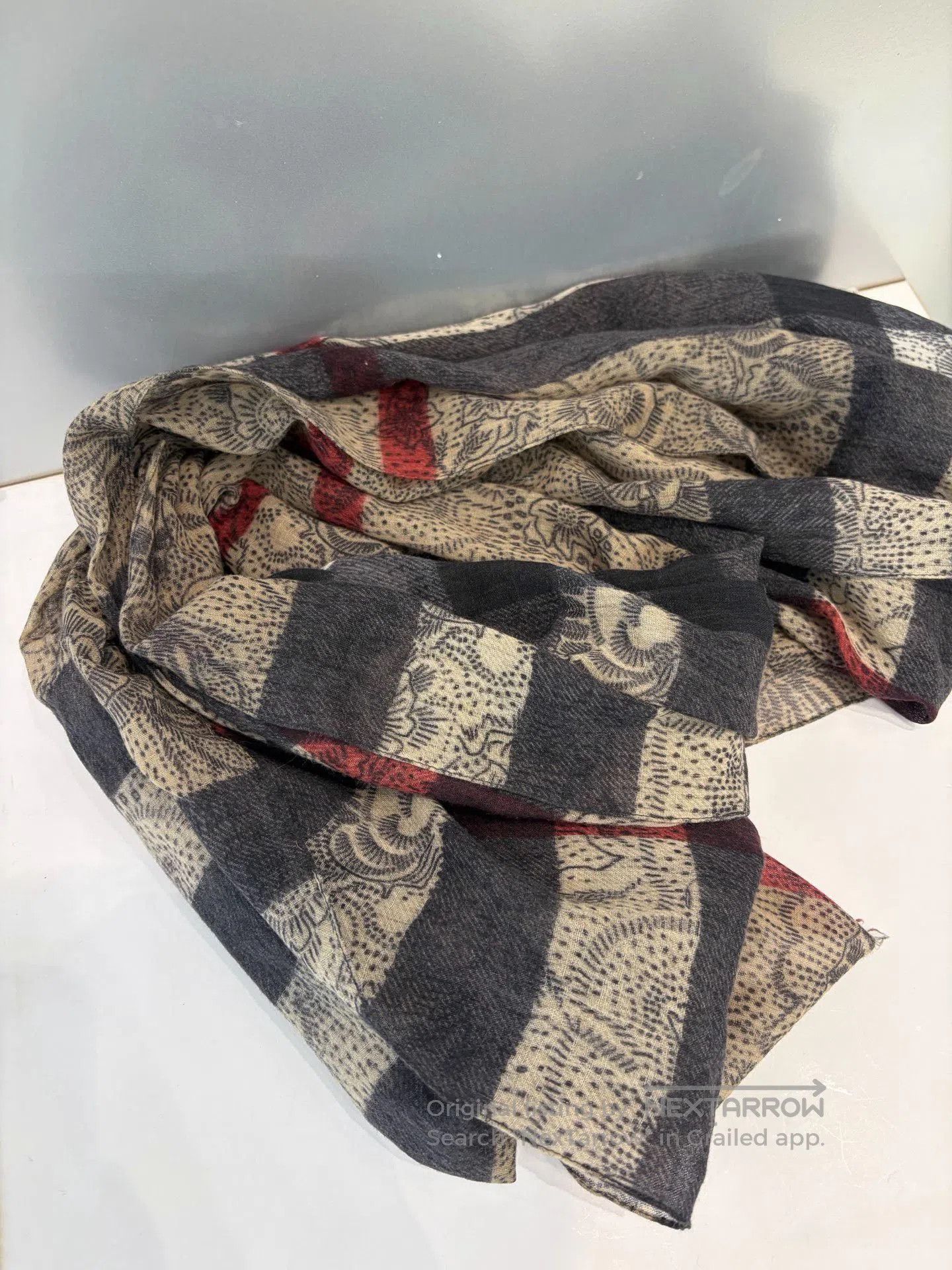 Burberry Burberry Beige Cashmere Scarf. Size ONE SIZE - 1 Thumbnail