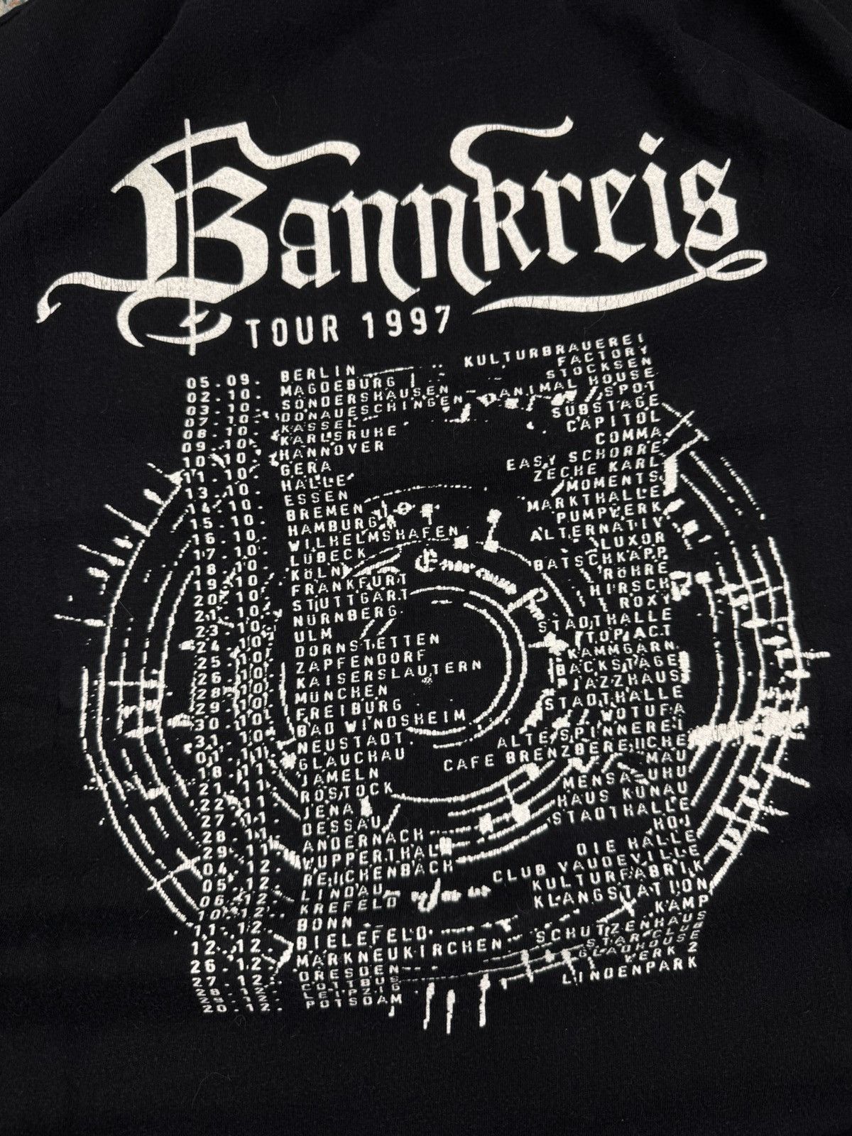 Band Tees Vintage 1997 Subway to Sally bannkreis rock band graphic tee Size US XL / EU 56 / 4 - 8 Thumbnail